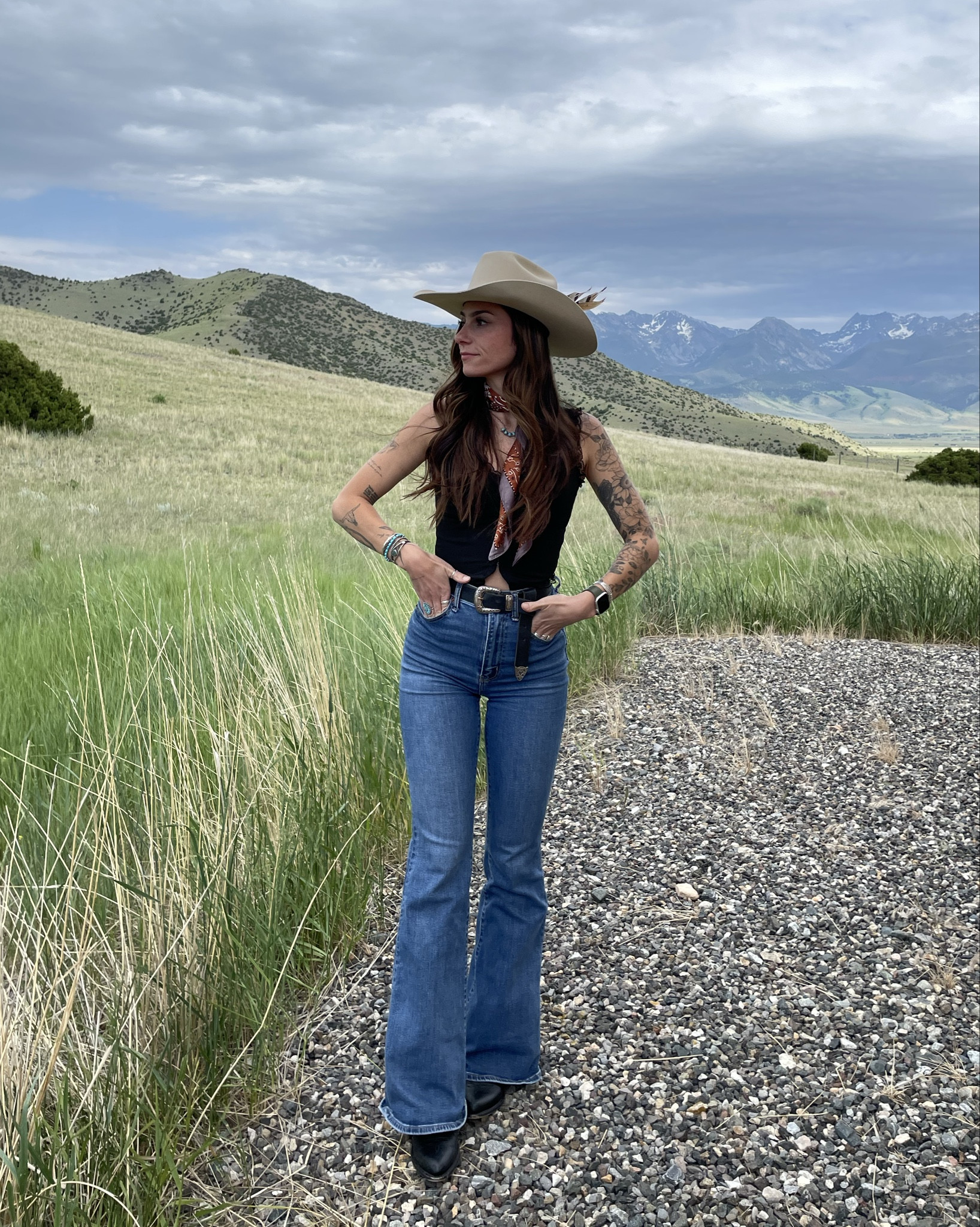 Hat: Cofer Hat Co, similar linked

#LTKShoeCrush #LTKSeasonal #LTKFindsUnder50