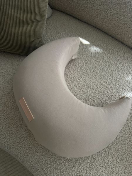 I love this nursing pillow because the material is so much softer than any other pillow I’ve used. It’s also a bit smaller than others, which makes it easier to use and more practical to carry around the house. It also makes it easier to bring with me when I’m on the go!

#LTKbaby