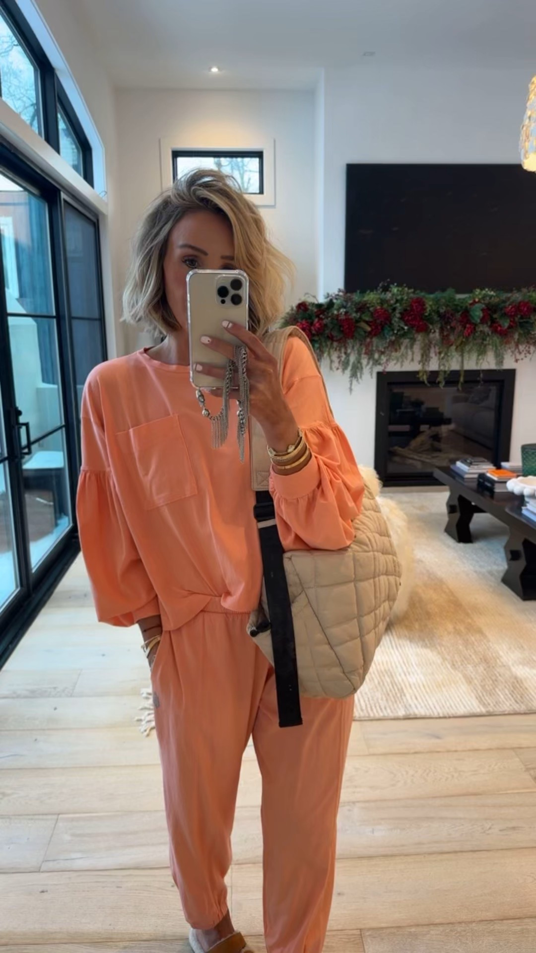 The cutest casual set from @fpmovement 😍 Perfect travel look or to take on SB with you! Wearing a small for reference. #fpmovementpartner 