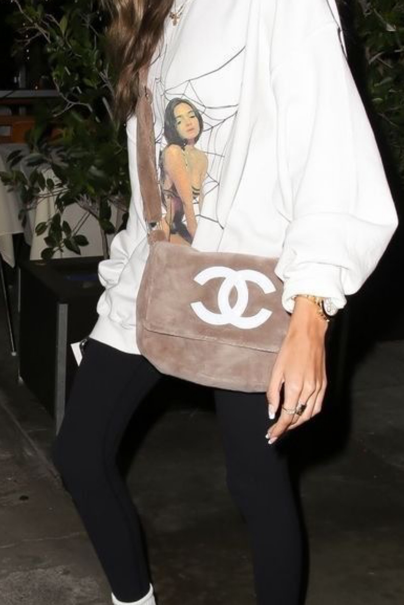 Madison beer chanel - classic “vintage” piece

#LTKitbag #LTKMostLoved #LTKSeasonal