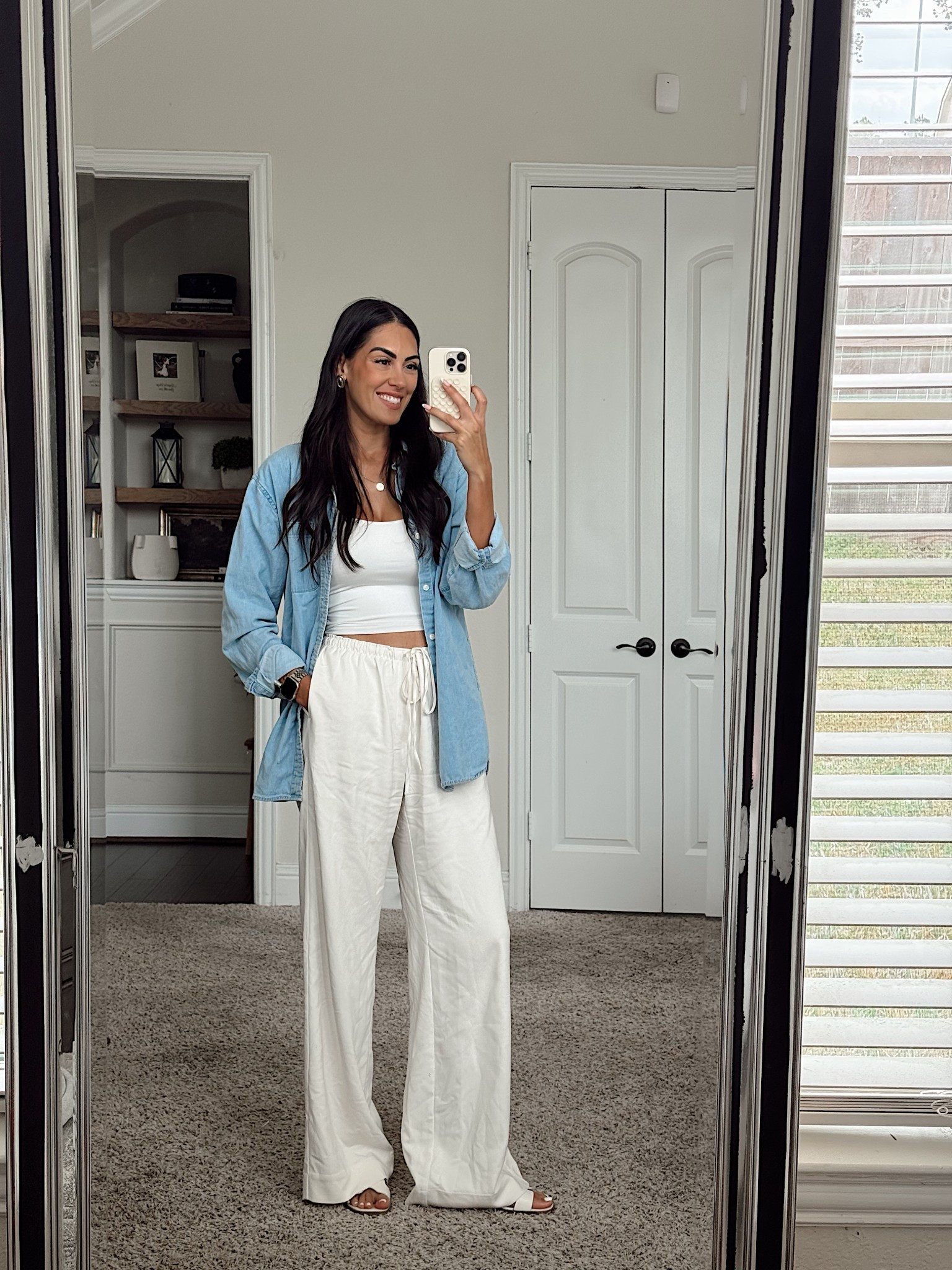 Small tank
Medium denim men’s 
Small long bottoms 