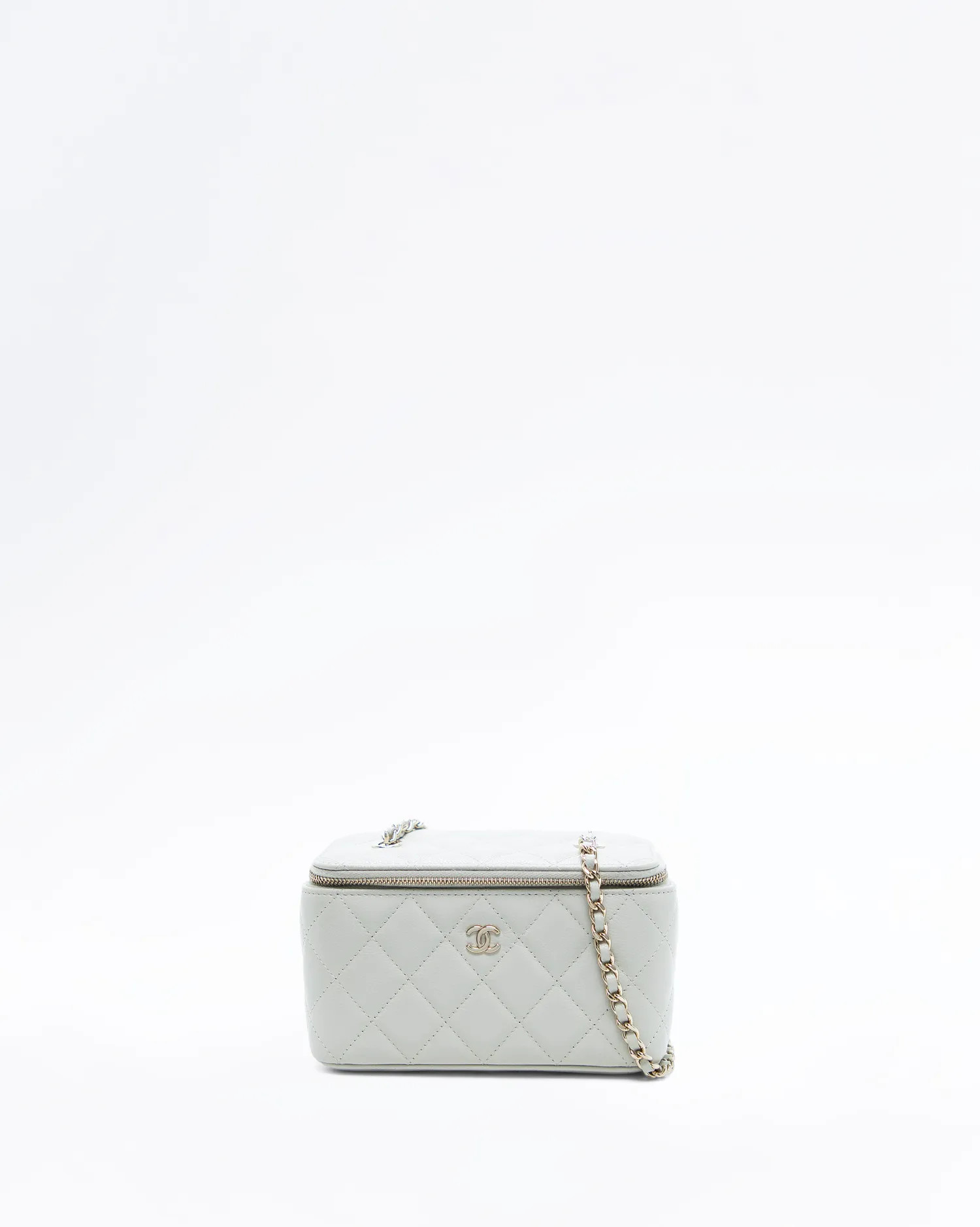 Caviar Classic Vanity with Chain | Vivrelle