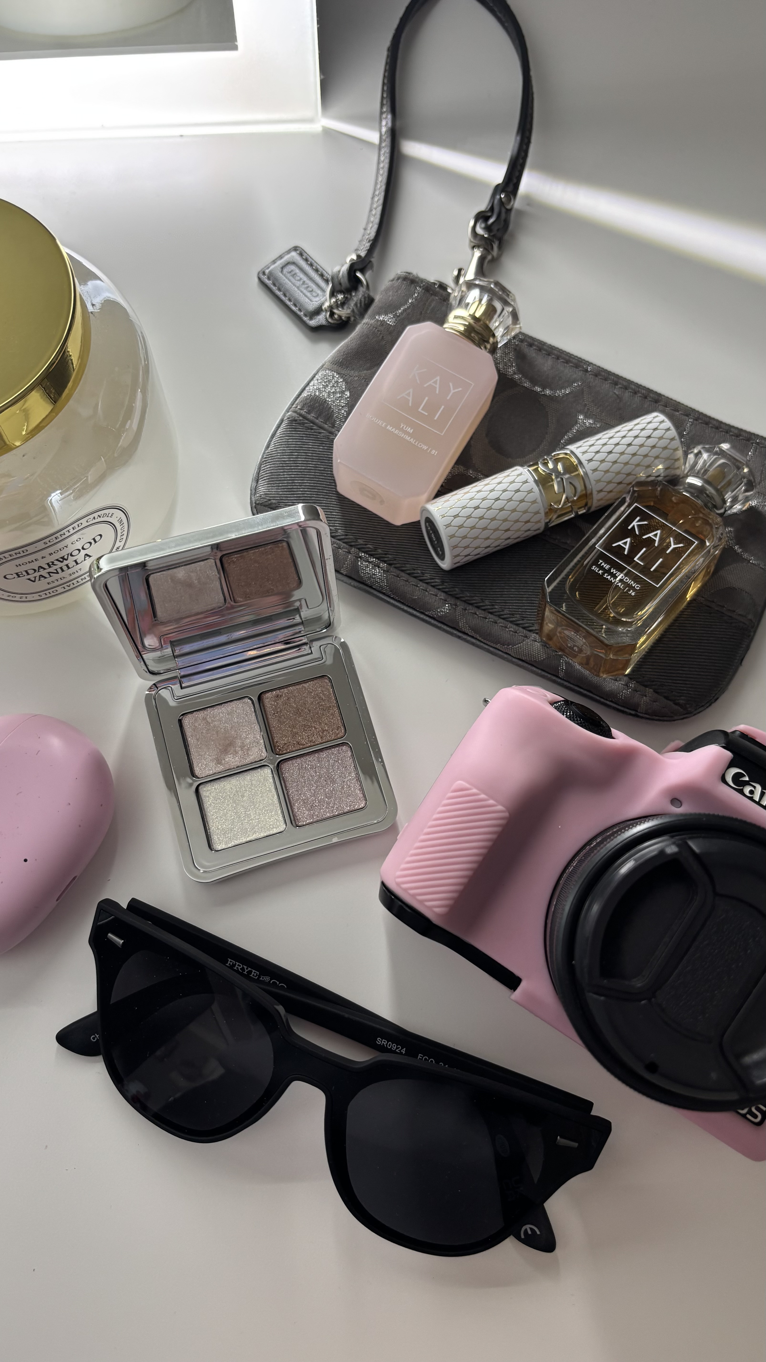 I’m so obsessed with all these accessories

#LTKootd #LTKBeauty #LTKgrwm