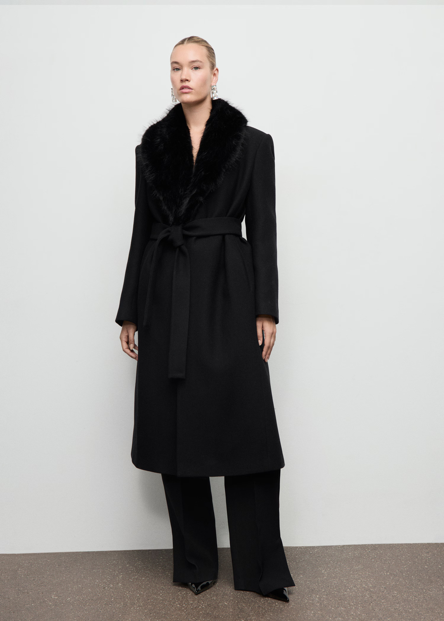 Manteco wool coat with fur collar | Mango (US/MX/AU)