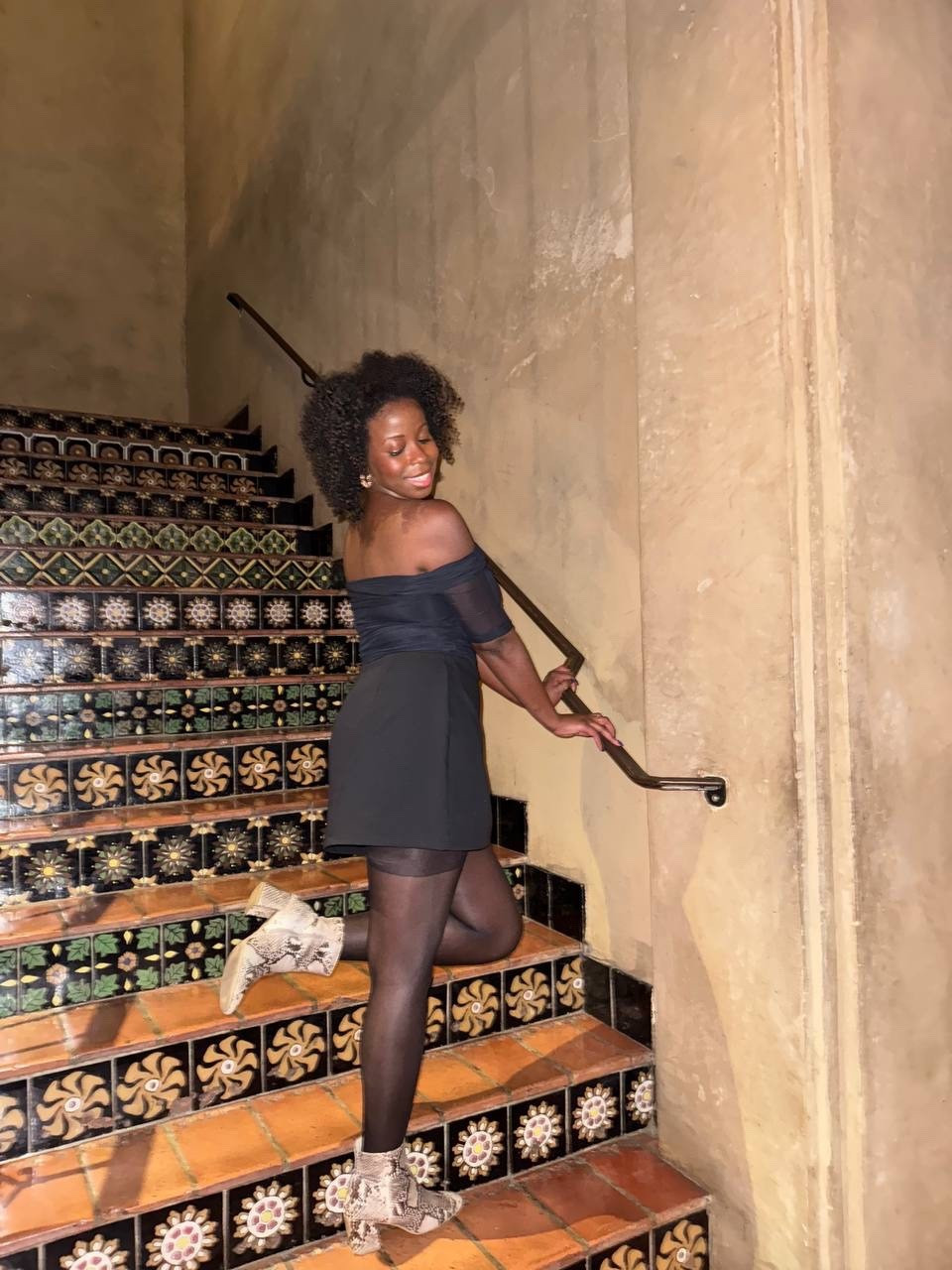 Winter Girls Night Out Outfit

Snakeprint booties, black stockings, mini skort off the shoulder long sleeve mesh top 

#LTKootd #LTKdayinmylife #LTKFindsUnder50