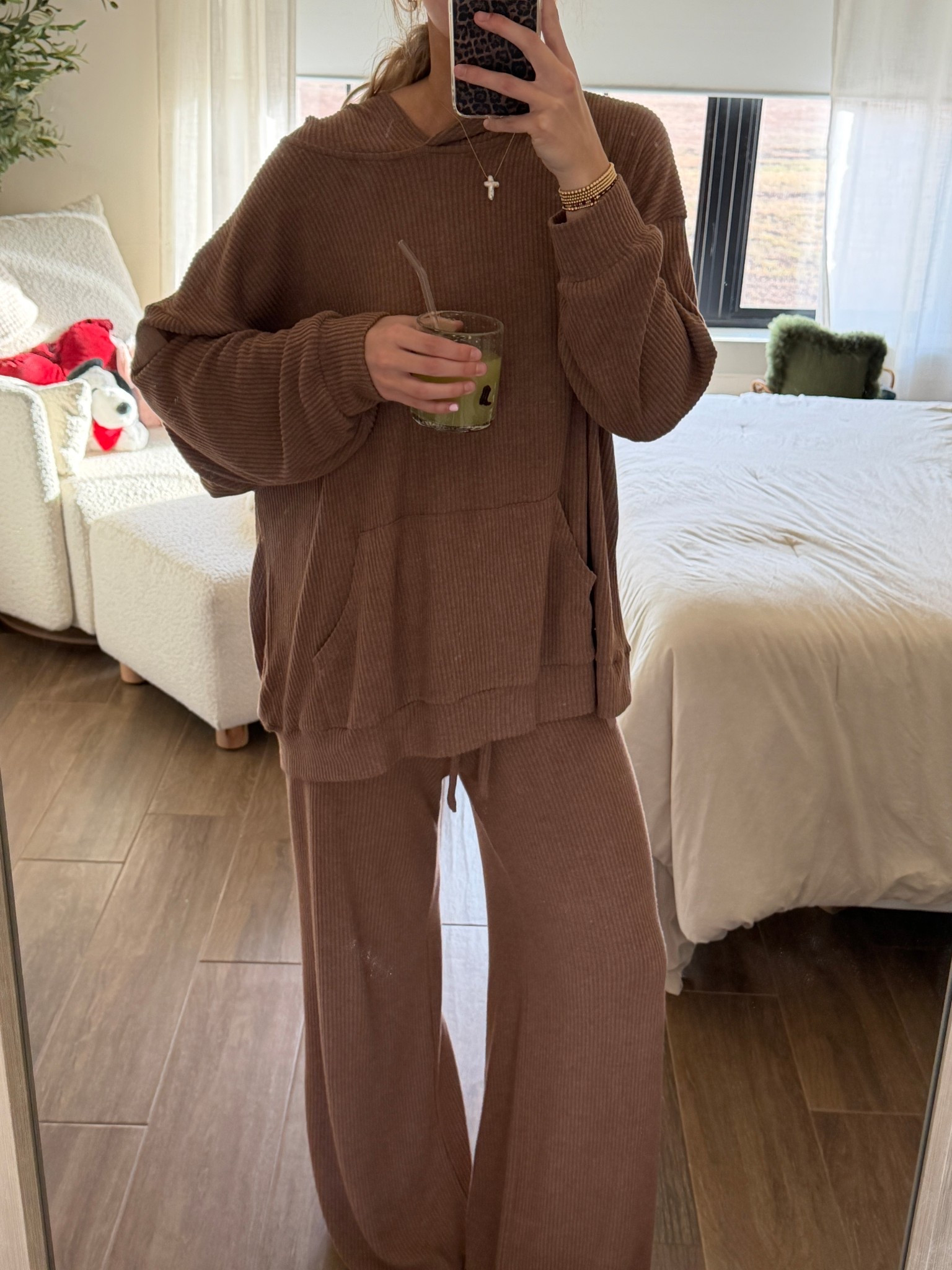 MY NEW FAVVV SET + my favs from the foxy kind!!✨🤍☕️

#LTKootd #LTKmomlife