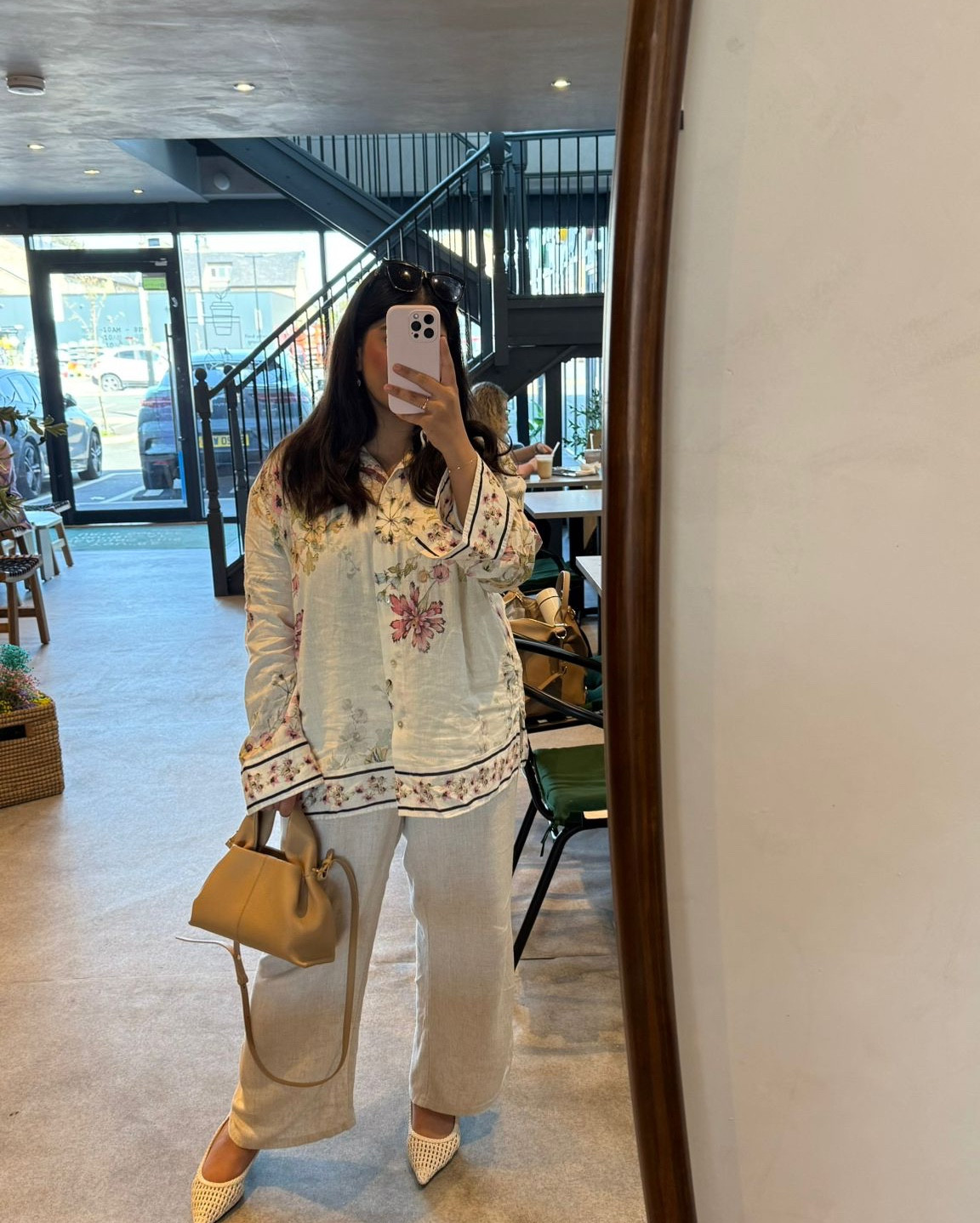 Printed shirt linen outfit 

m in shirt 