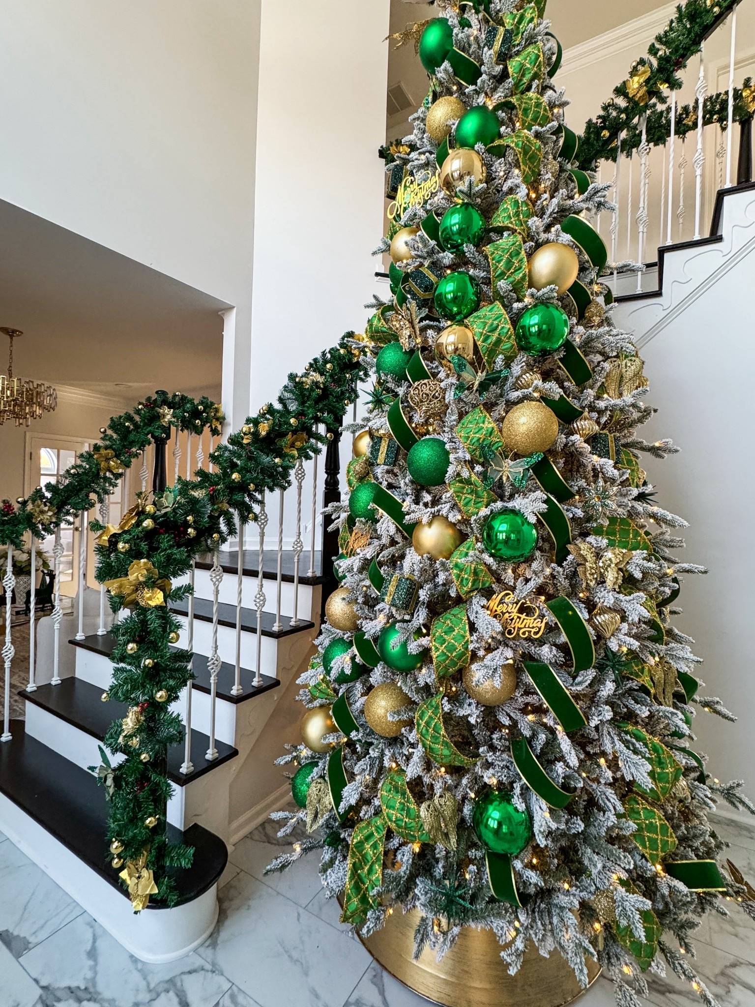 Merry & Bright. Christmas is right around the corner and this tree just brings all the festive feels ❤️ 
Tap below to shop! Follow me @omabelle for more Fashion, Home & everything inbetween. Glad to have you here!!! 💕😊🙏

Home | Home decor |Entryway decor | Entryway table | console table | Buffet table | Accent table
Pottery barn | Amazon home
Restoration hardware look for less |Luxe for less | Entryway ideas | Foyer table | Foyer decor | Sofa table | Black sofa table | Black console | Black accent table
| Black wooden table |Living room decor | Rugs | Area rug | Neutral rug | Living room family room rug | Sofa sectional | Washable cleanable sofa | Family friendly sofa furniture | Stain resistant fabric sofa | Cloud sofa | Family kid toddler | pet friendly sofa | Coffee table | Livingroom | Home decor | bedding | bedroom | fall decor |  fall porch | dresser | rug | kitchen | dispenser | cutlery set | knives 


#LTKItBag #LTKSeasonal #LTKSaleAlert