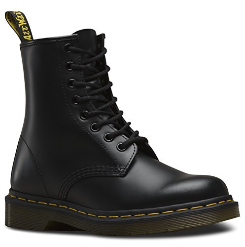 Dr. Martens Unisex 1460 Smooth Leather 8 Eye Boot, Black, 12 Women/11 Men | Amazon (US)
