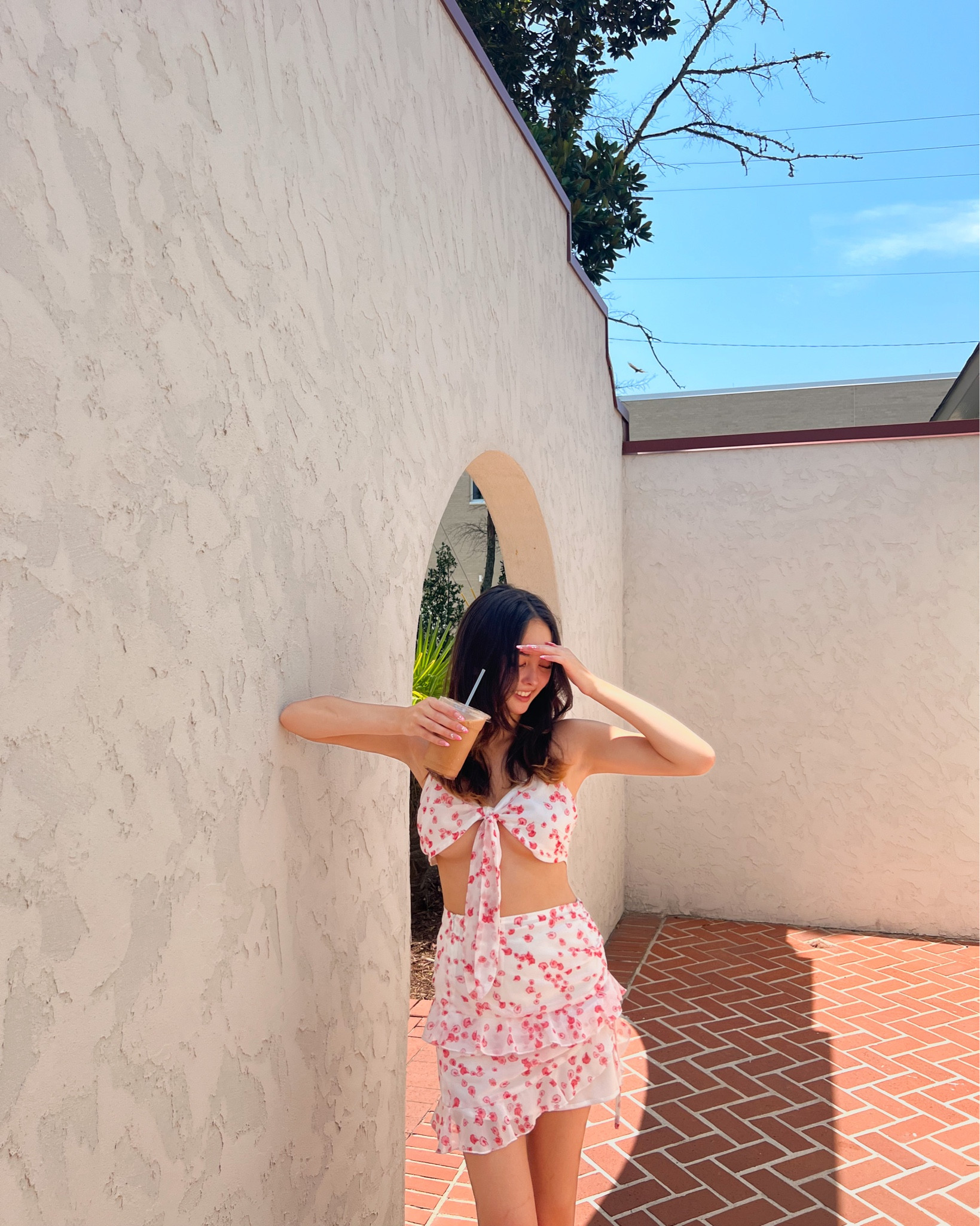 Princess Polly code: ANYA20

size 2

skirt set, red and white floral set, tie front top, ruffled skirt, summer crop top set