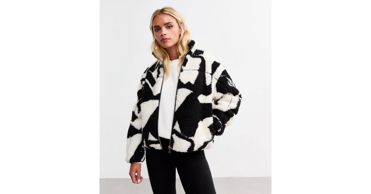 Petite Black Abstract Print Fleece Jacket | New Look | New Look (UK)
