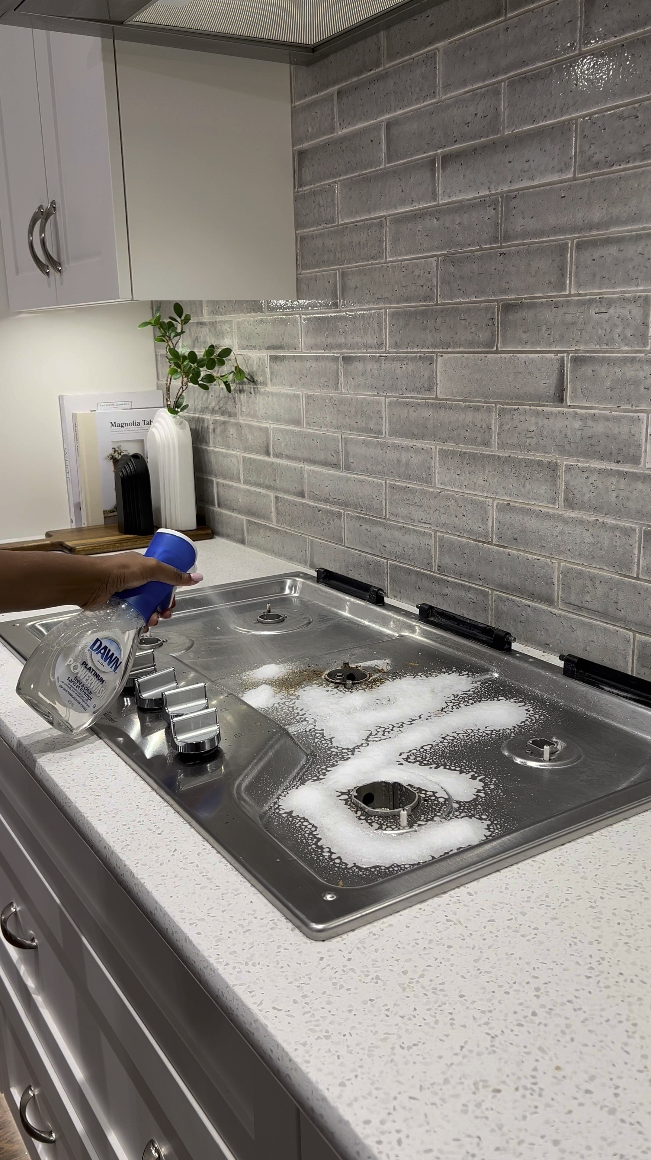 😤 Burnt on food stains - the worst right? 😆… I’ll be honest…before the Dawn Powerwash and Spinbrush combo,  cleaning my stove was such a dread! 😑 

Dawn Powerwash softens food stains in no time! I use it to soak and wash dishes, sinks, and my Tineco mop attachment. 

#LTKStyleTip #LTKHome #LTKVideo