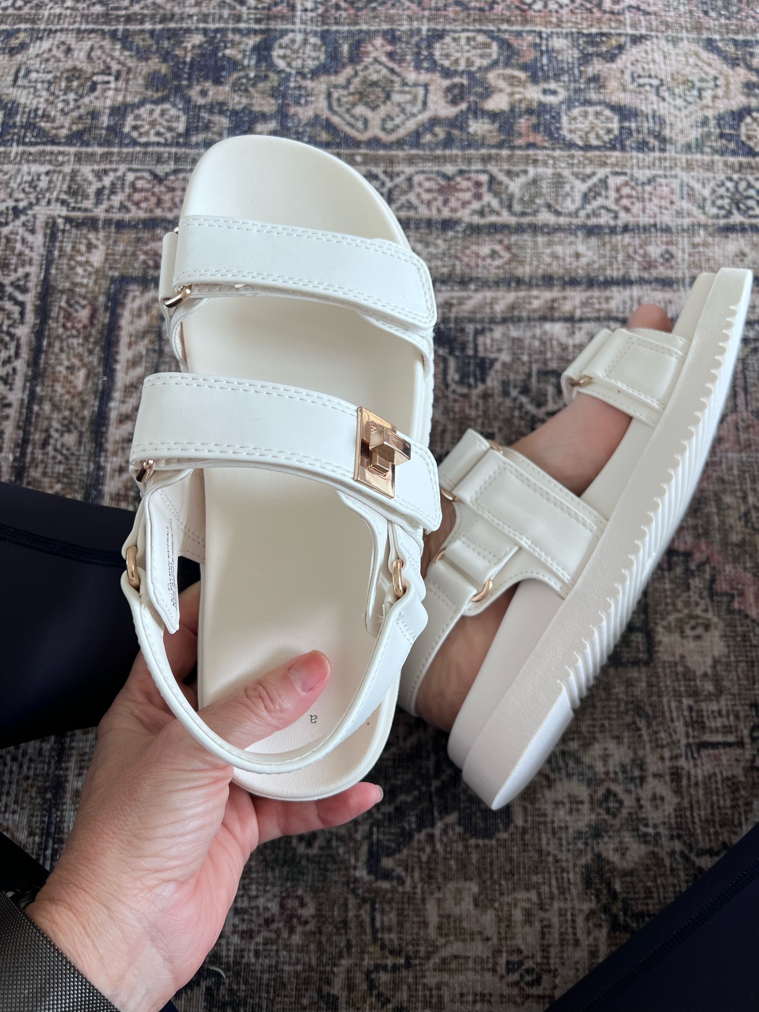 These sandals are on SALE. they are Steve Madden dupe

Women’s sandals / spring shoes / summer shoes / shoe crush / spring fashion / summer fashion/ look for less /

#LTKhome #LTKsalealert #LTKover40