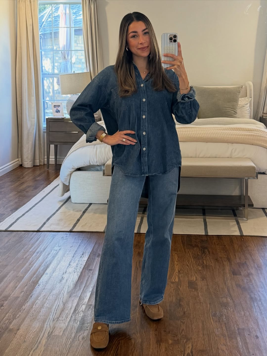 Trendy denim on denim look!

#LTKmomlife #LTKdayinmylife #LTKootd