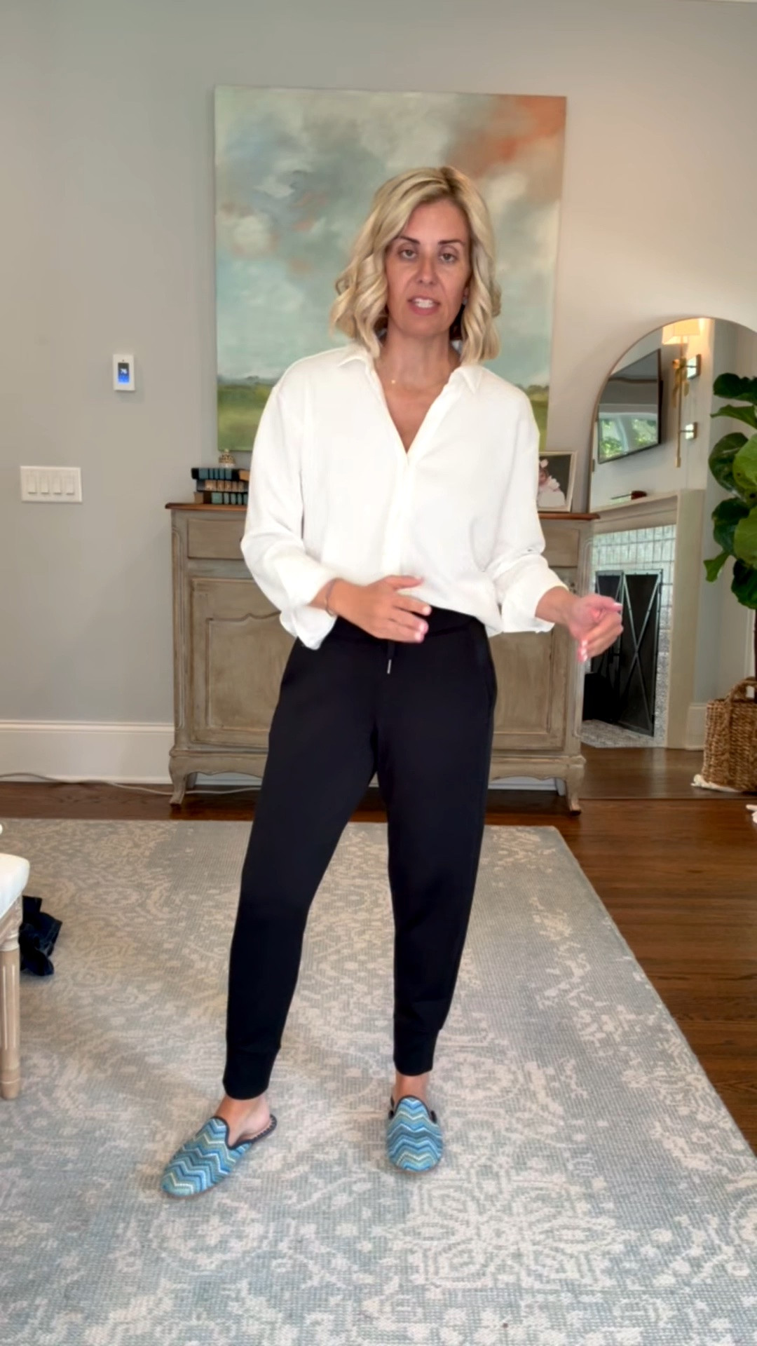 New Spanx Akert!! Air Essentials Slim Cuff Jogger….umm they are a yes!! 
Top - xs
Jogger - small petite

#LTKdayinmylife #LTKootd #LTKmomlife