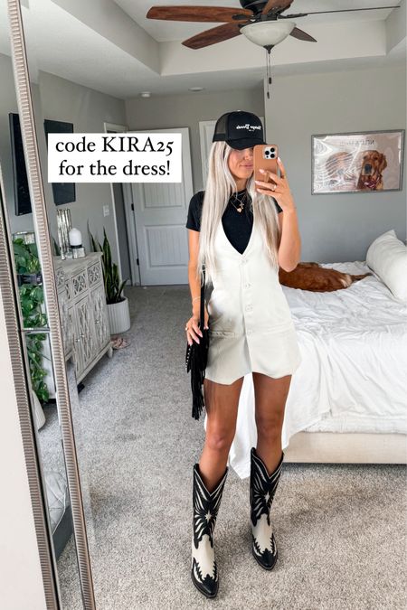 code KIRA25 for the dress! size small in tee and small in the dress! i’m 5’10 and the dress is a tad short. purse is sold out so linked similar 🫶🏼🖤

#LTKsalealert #LTKSeasonal #LTKshoecrush