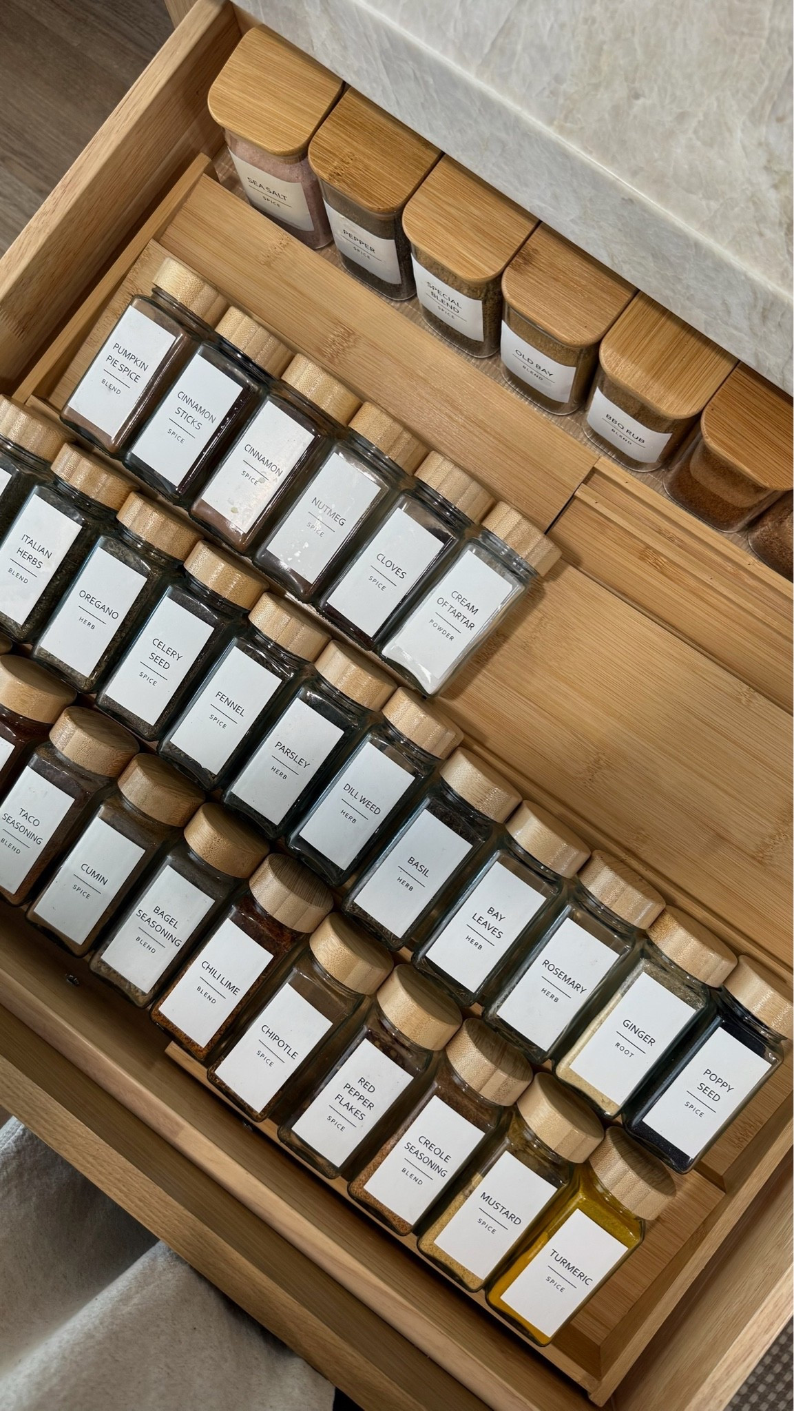 Amazon spice rack that is making my heart so happy 🌟