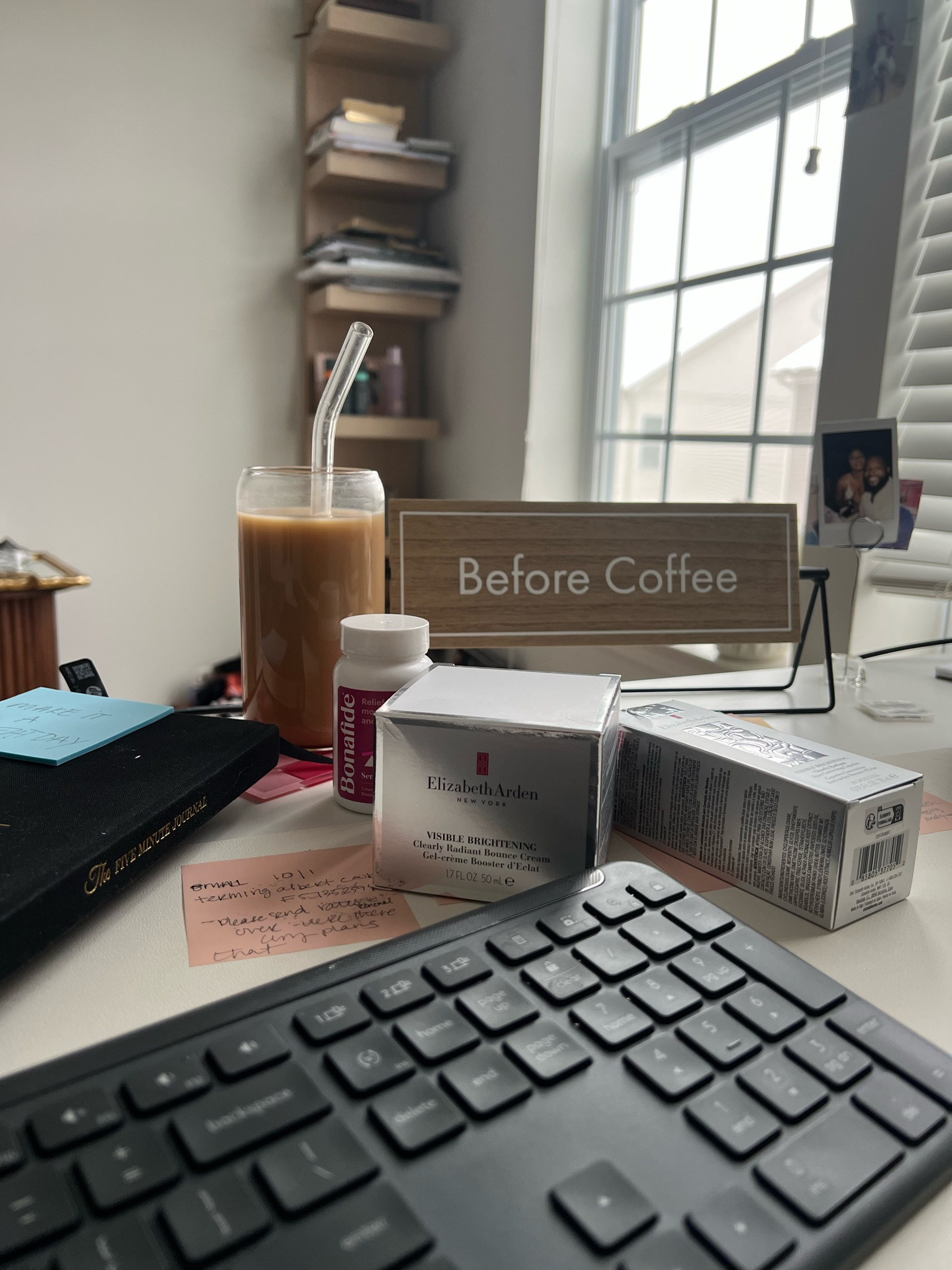 Work desk chronicles 

#LTKBeauty #LTKFindsUnder100 #LTKFindsUnder50