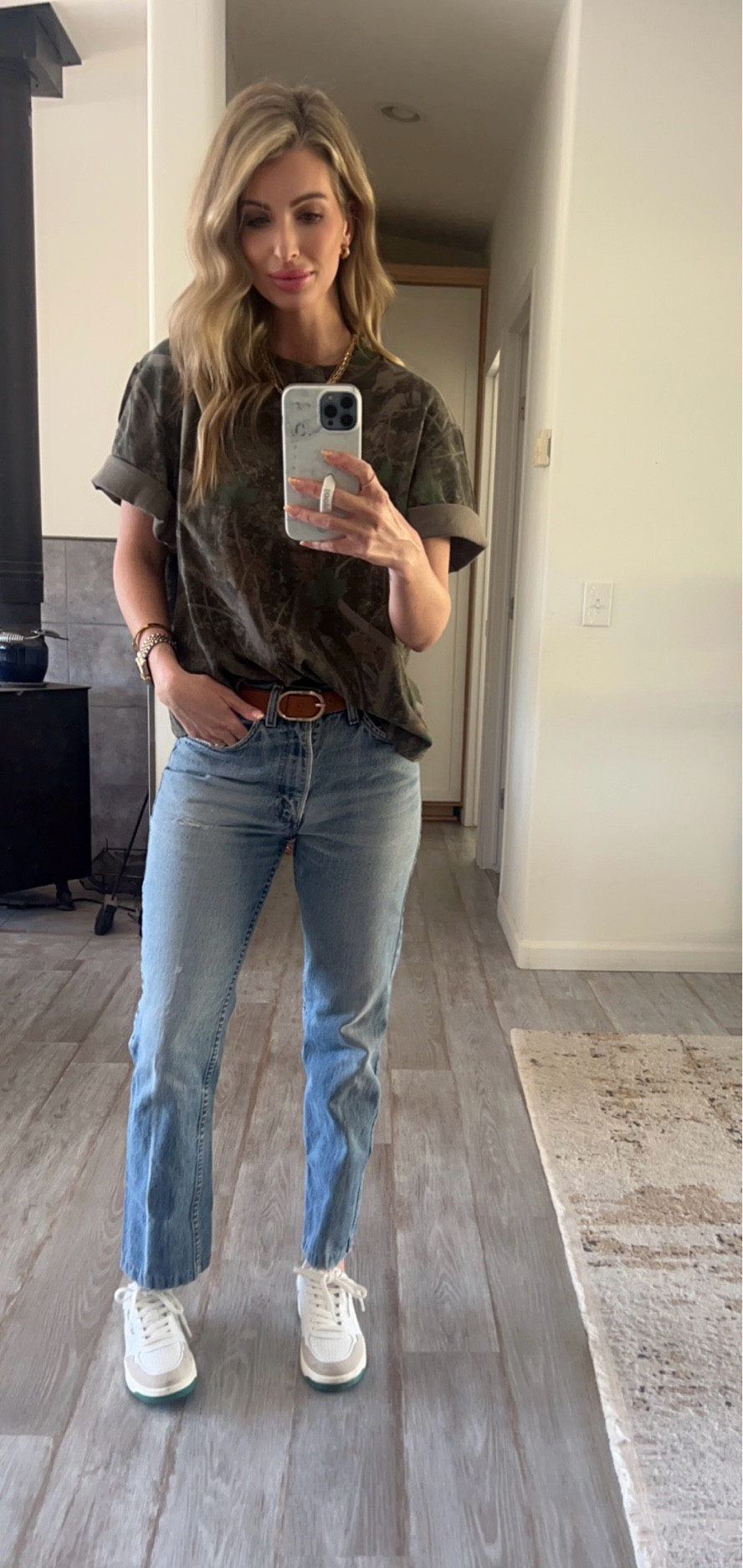 OOTD 

Wearing a size small in this men’s camo tee  

#LTKFindsUnder50 #LTKOver40 #LTKStyleTip