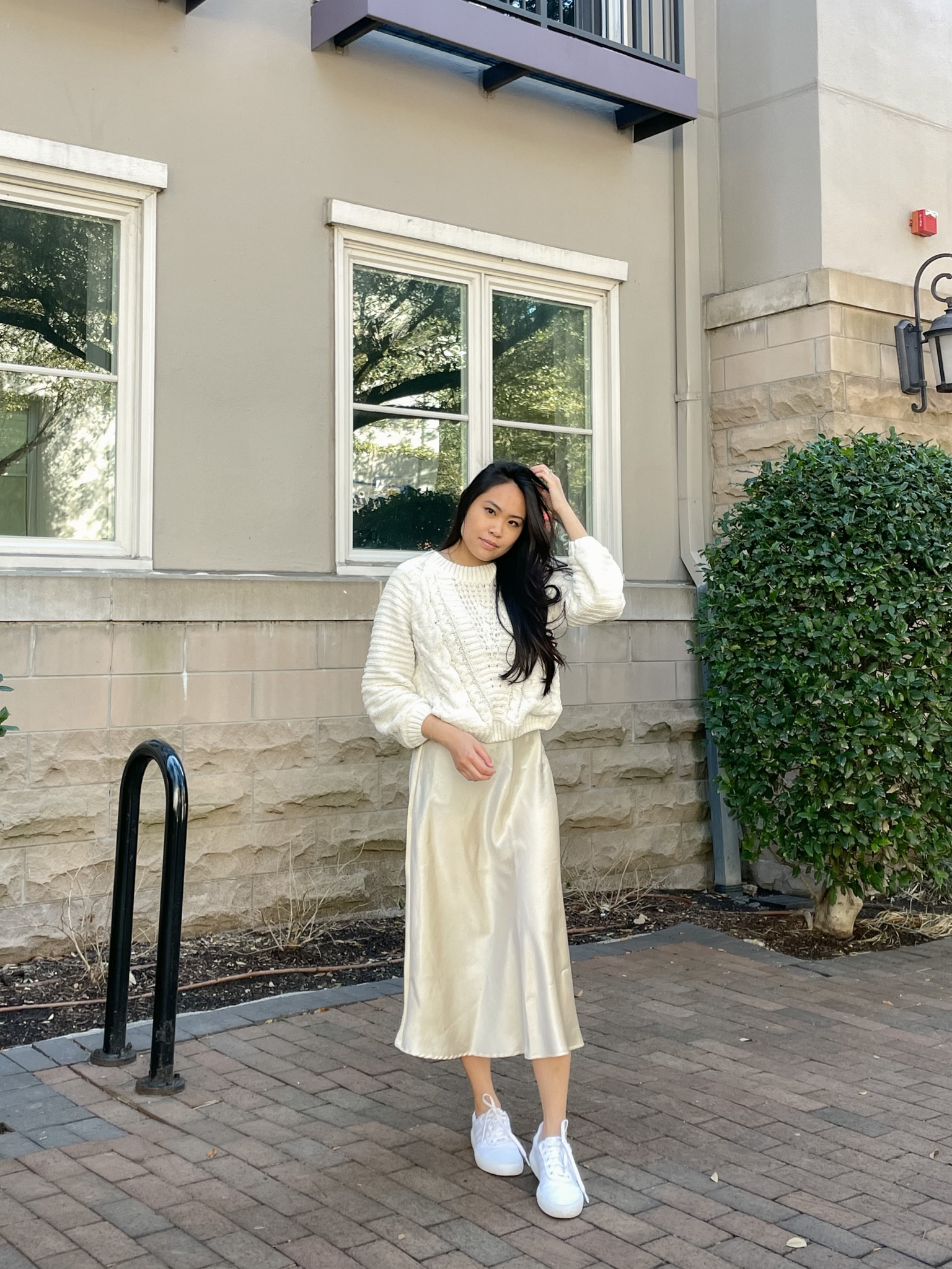 Neutral outfit for spring

Satin skirt, midi skirt, silk skirt, neutral outfit, monochromatic outfit, capsule wardrobe, spring outfit, sweater, casual style, casual outfit, everyday outfit, chic outfit

#LTKSeasonal #LTKstyletip #LTKsalealert