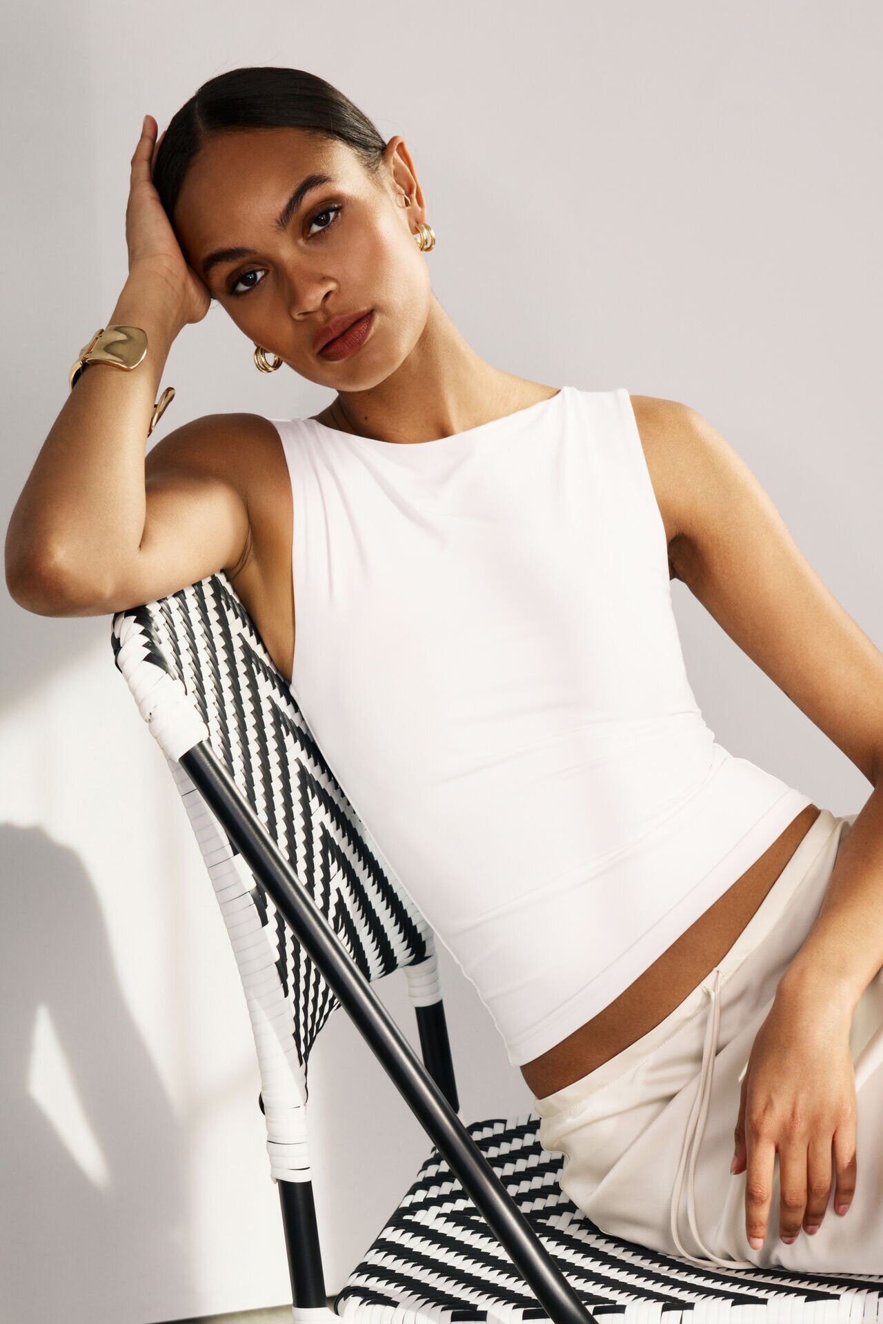 Nola Sculpt Tank Top | Dynamite Clothing