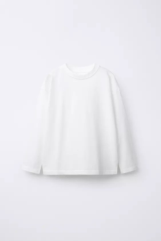 Plain long sleeve T-shirt with a round neck. 100% cotton fabric. | Zara UK