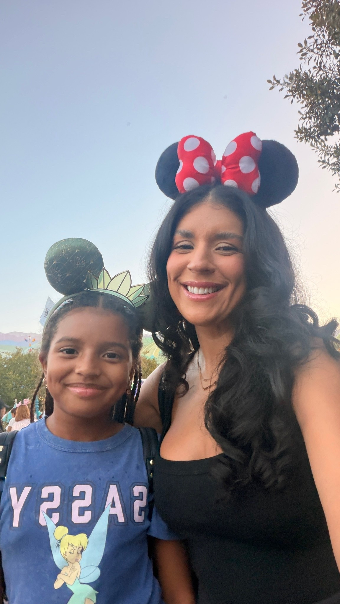Making the sweetest Disney memories together ✨🎀 Minnie ears, a little Tinker Bell magic, and the kind of park day moments you never want to end.

#DisneyDay #DisneyStyle #DisneyOutfit #MinnieMouse #MinnieEars #TinkerBell #DisneyKids #DisneyFamily #DisneyAccessories #ThemeParkStyle #ParkDay #DisneyMagic #DisneyMemories #FamilyStyle #DisneyFashion

#LTKdayinmylife #LTKmomlife #LTKstorytime
