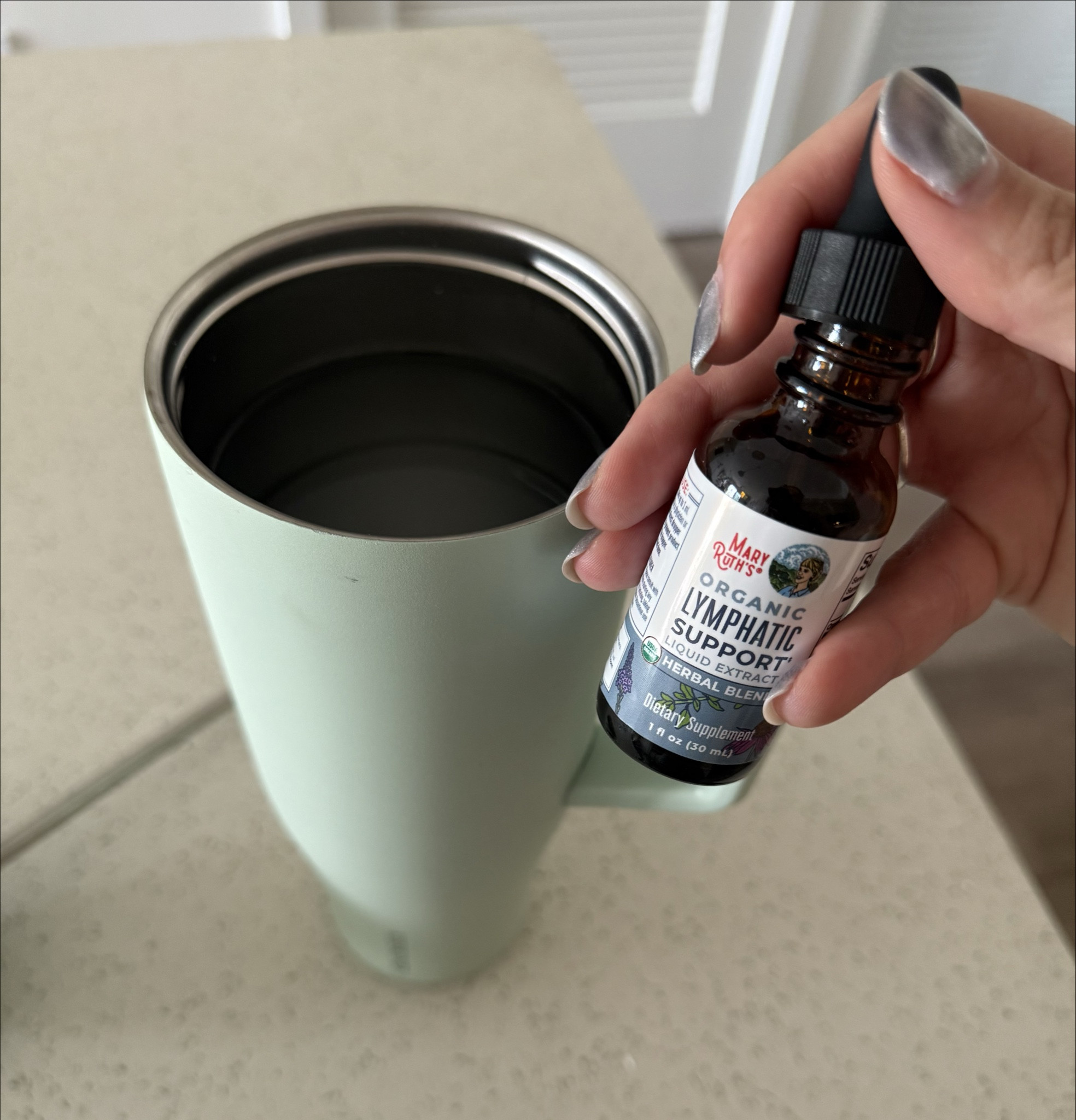 Estas góticas no me pueden faltar al menos 3 días a la semana 

#LTKBeauty #LTKFindsUnder50 #LTKActive