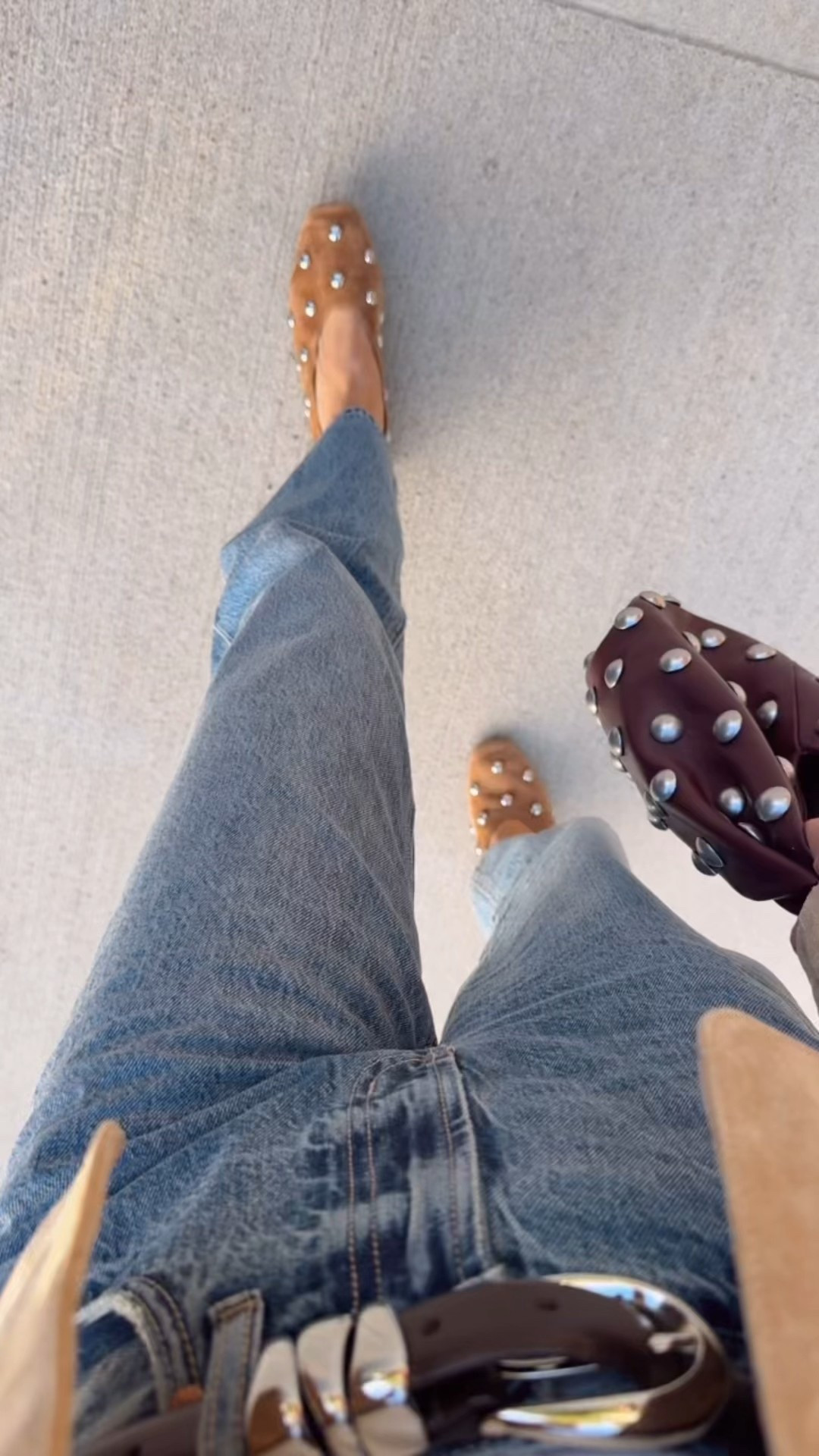 New barrel jeans for fall. Love the darker wash. 