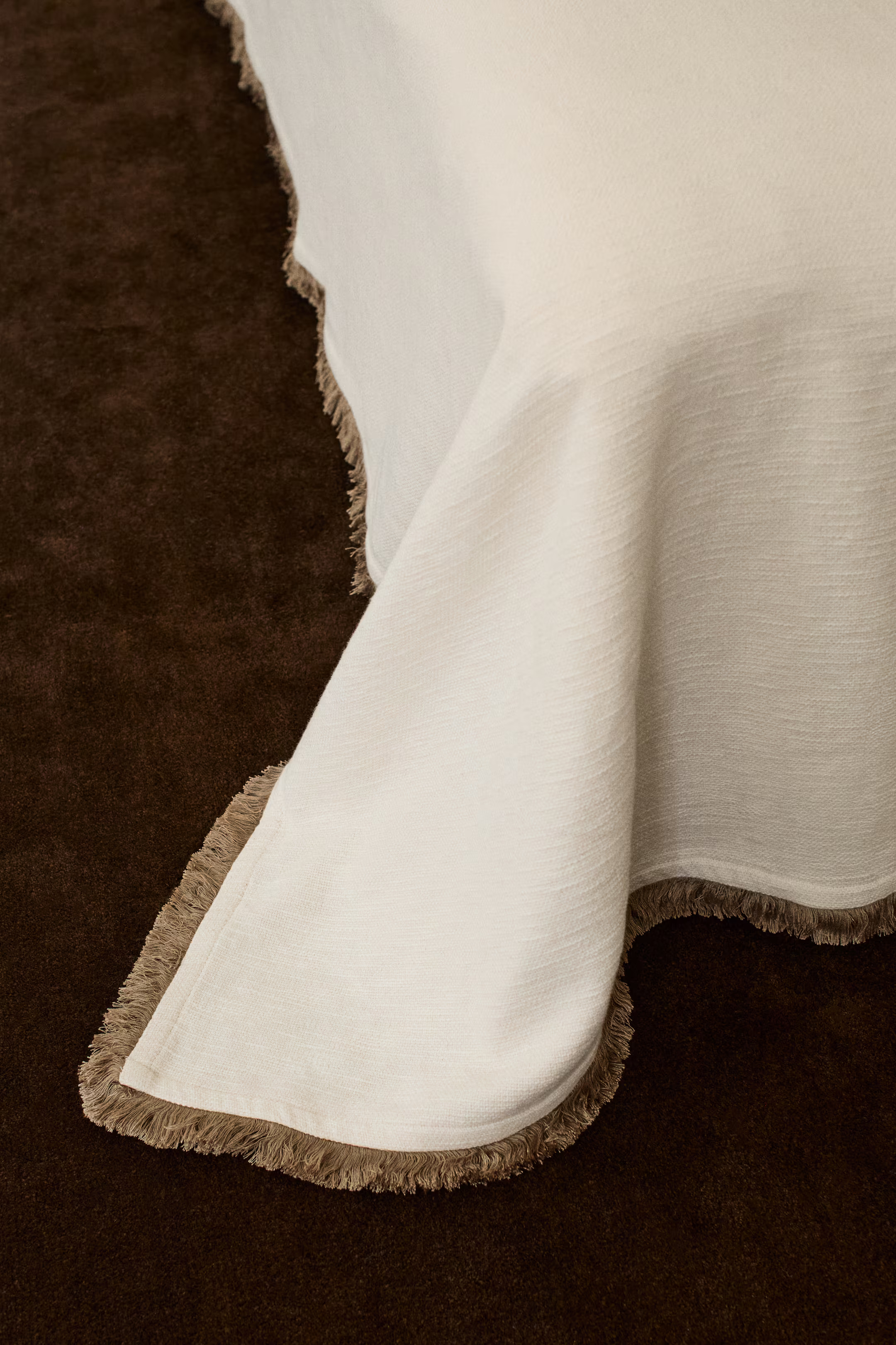 Fringe-Trimmed Bedspread | H&M (US + CA)