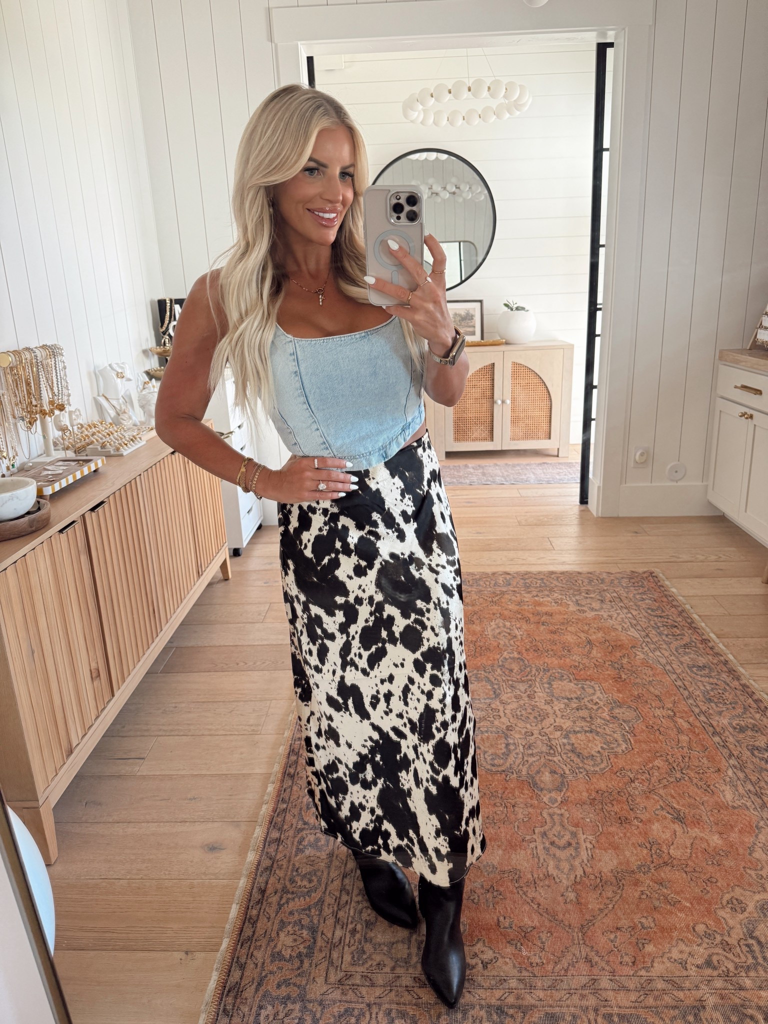 Me + Cow print 🤝🏽👌🏽🐄🤎 

#LTKU #LTKFindsUnder100 #LTKStyleTip