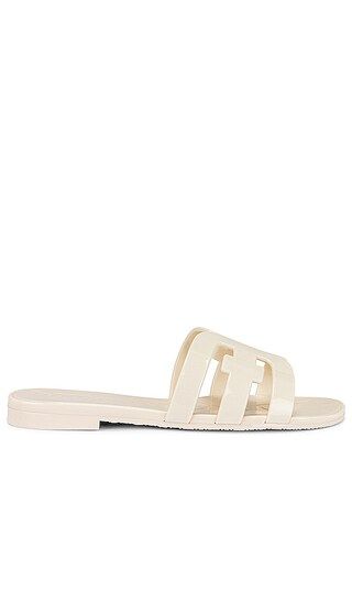 Bay Jelly Sandal in Modern Ivory | Revolve Clothing (Global)