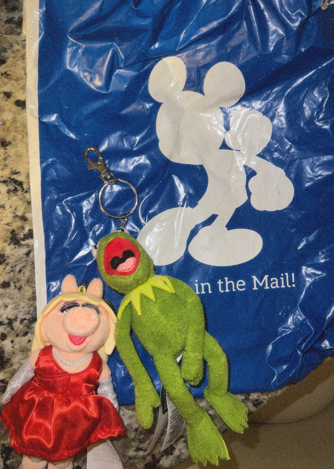 Muppets Miss Piggy and Kermit bag charms from Walt Disney World 🩷✨💚