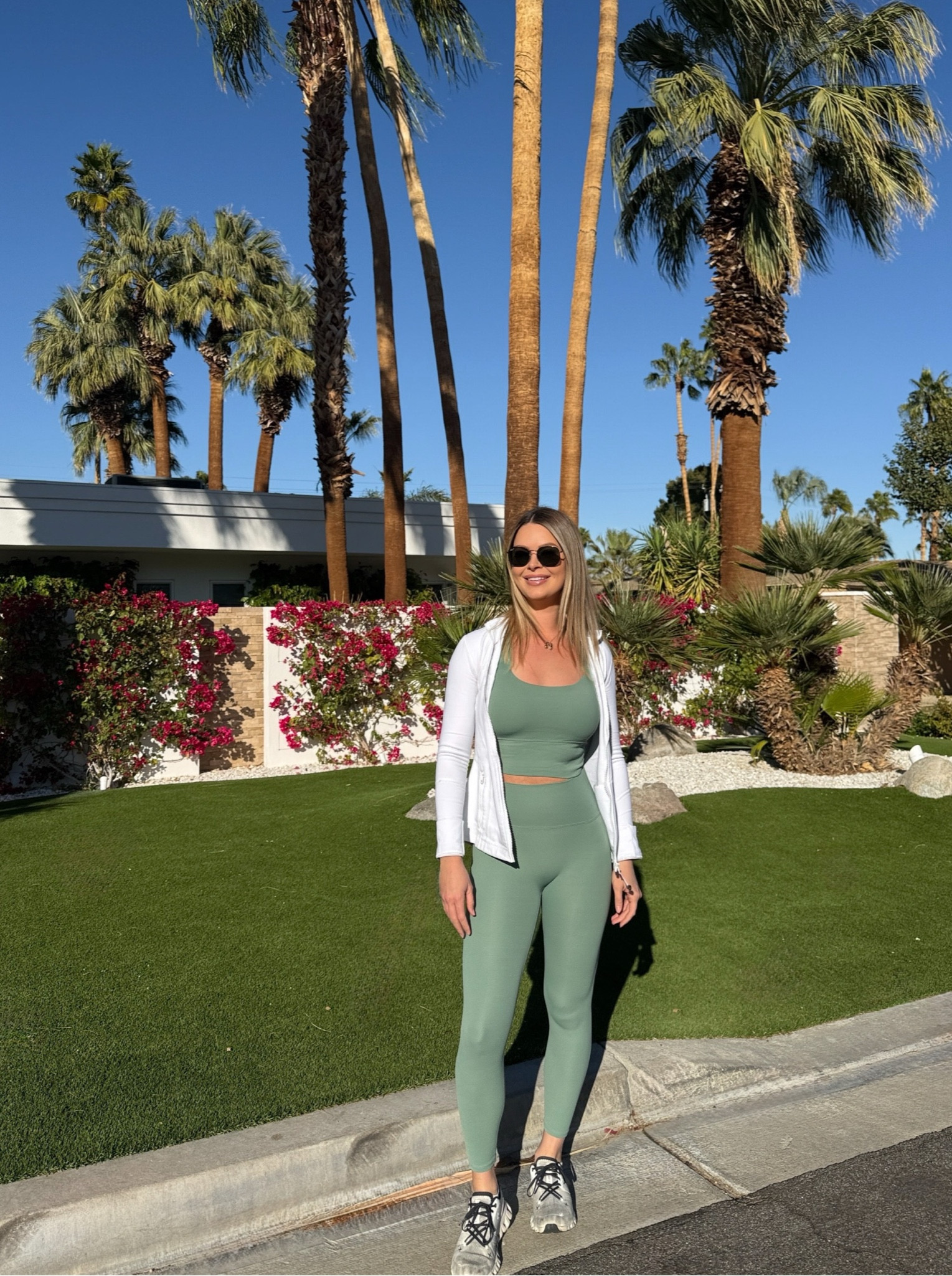 Berlook 💚 code MQ for 20% off

#LTKFitness #LTKFindsUnder100 #LTKStyleTip