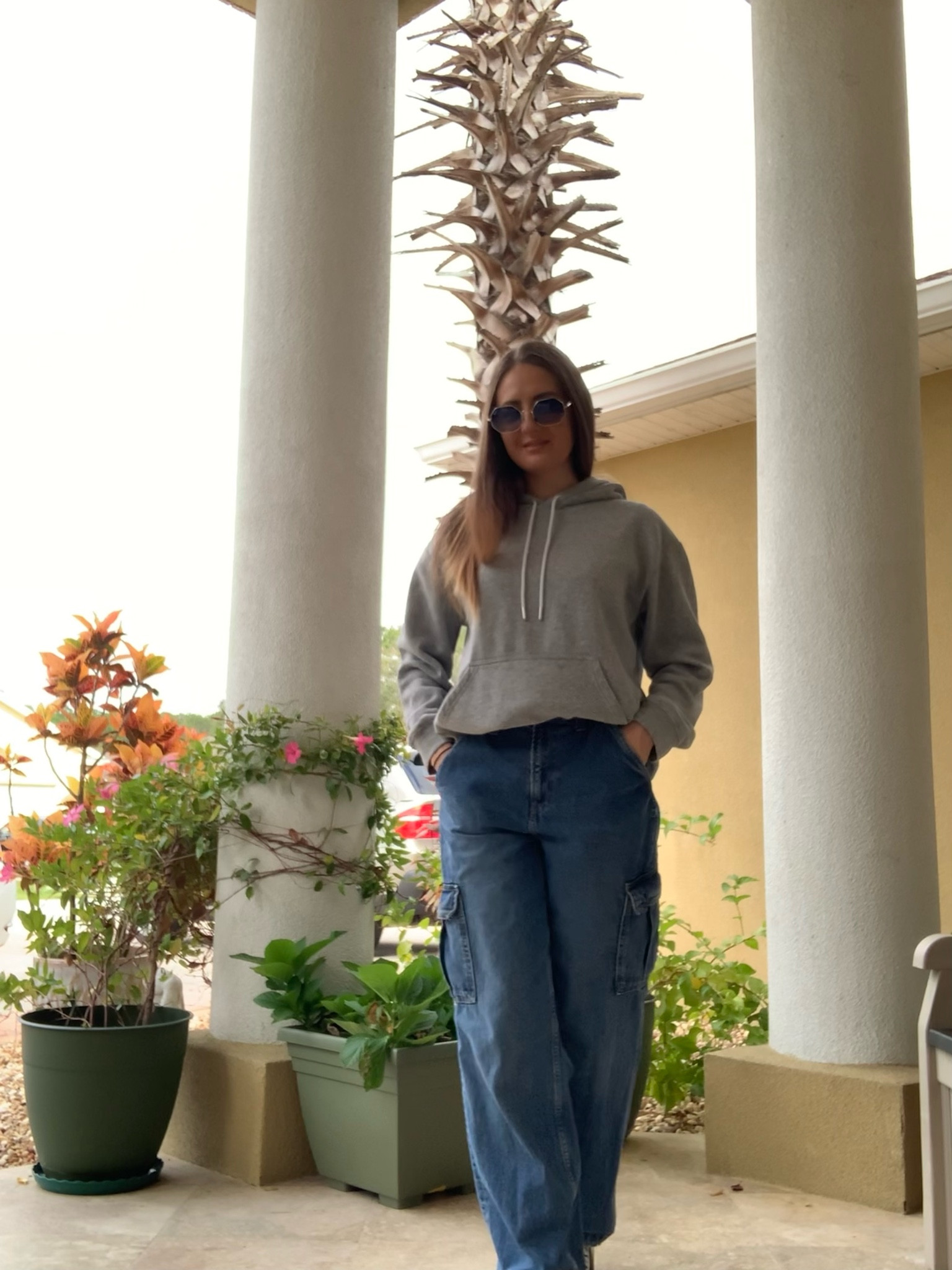 Everyday trendy style / basic grey hoodie $19.99 - color options & 90’s baggy jeans ( color options )
modern fashion / casual attire / hoodie sweater / denim pants / cargo style jeans / baggy jeans / womenswear / school attire / trendy wear for women / comfortable outfits / sneakers shoes / shoulder bag / everyday look 

#LTKitbag #LTKshoecrush #LTKstyletip