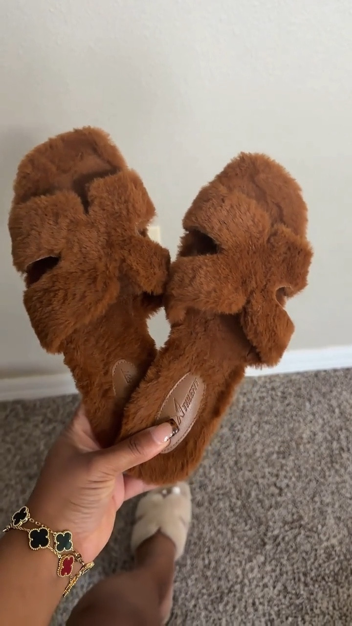 My favorite house slippers as of late! 

#LTKSaleAlert