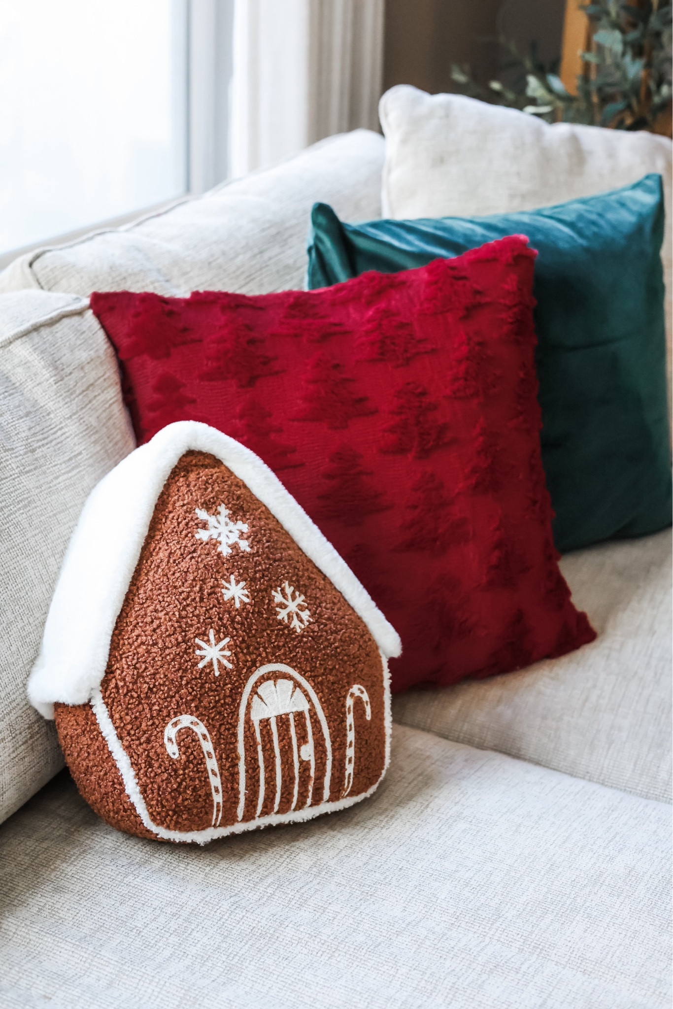 Holiday throw pillows! 

#LTKFindsUnder50 #LTKSeasonal #LTKHome