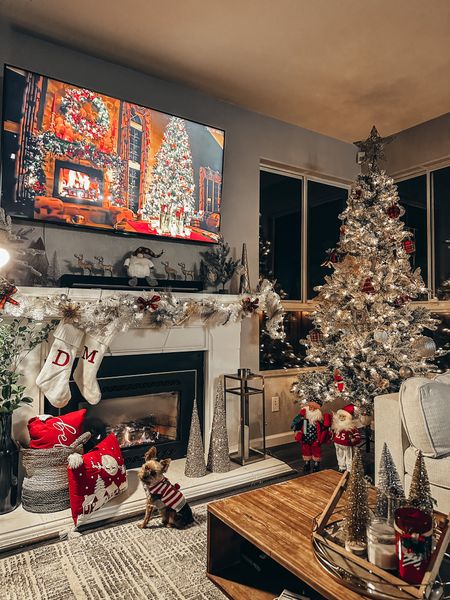 Christmas Decor Idea 🎄 #holiday #christmas #christmasdecor #christmastree #december #homedecor

#LTKSeasonal #LTKhome #LTKHoliday