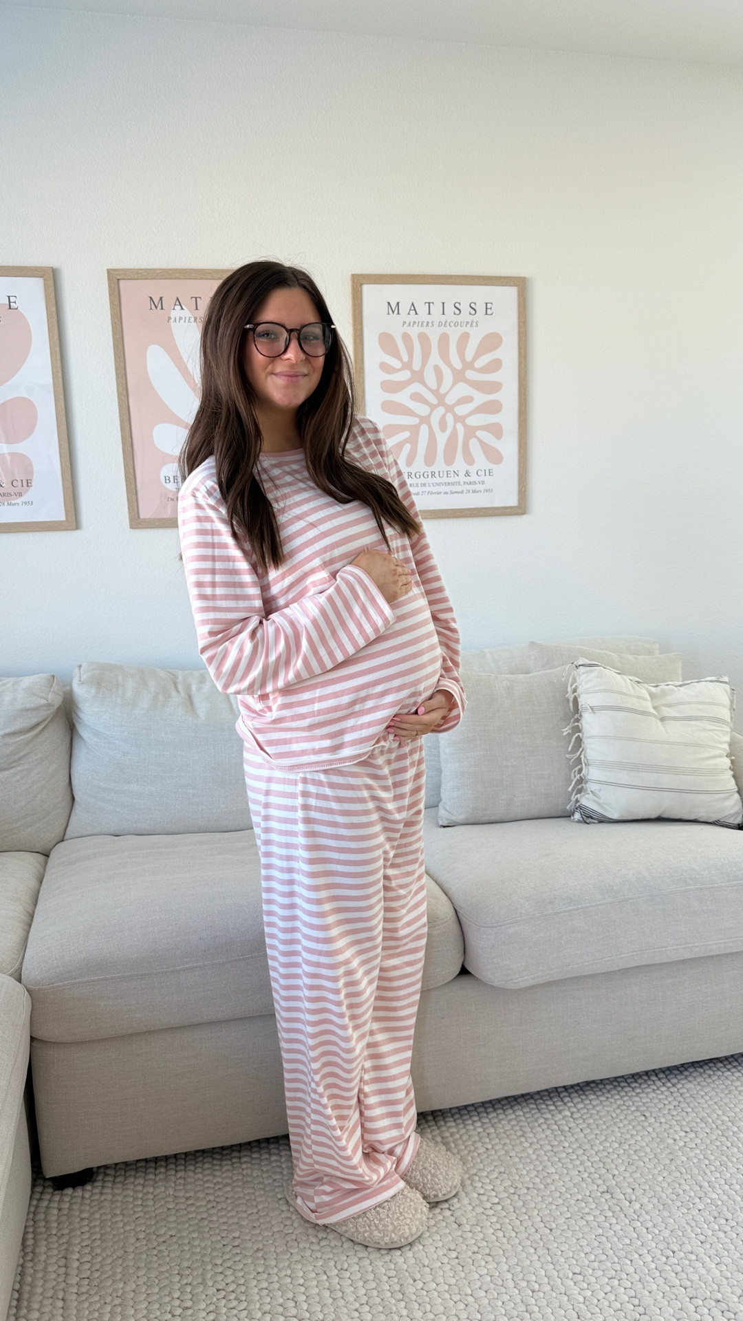 5’4 and wearing a medium 🩷