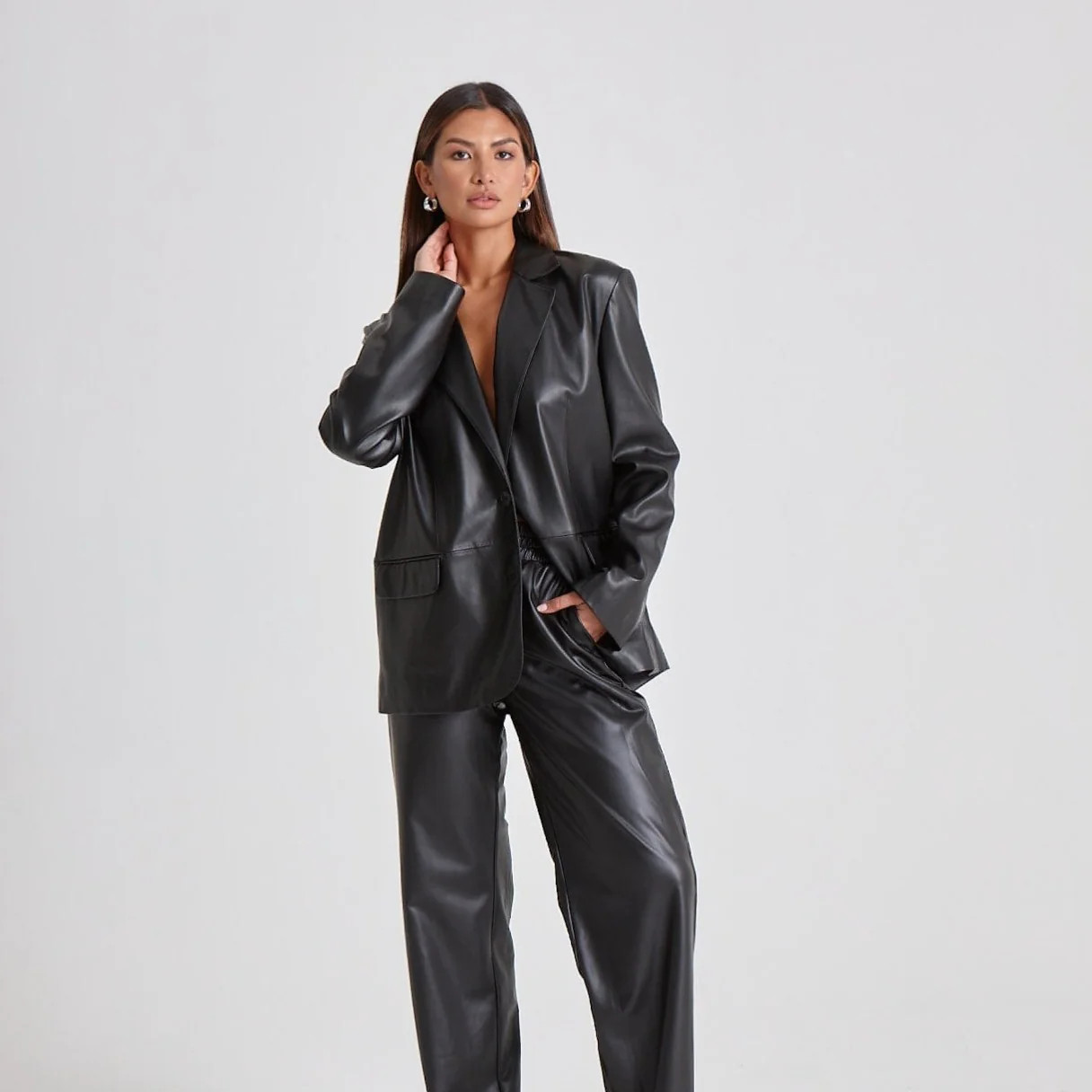 RELAXED VEGAN LEATHER BLAZER - BLACK | WAT The Brand