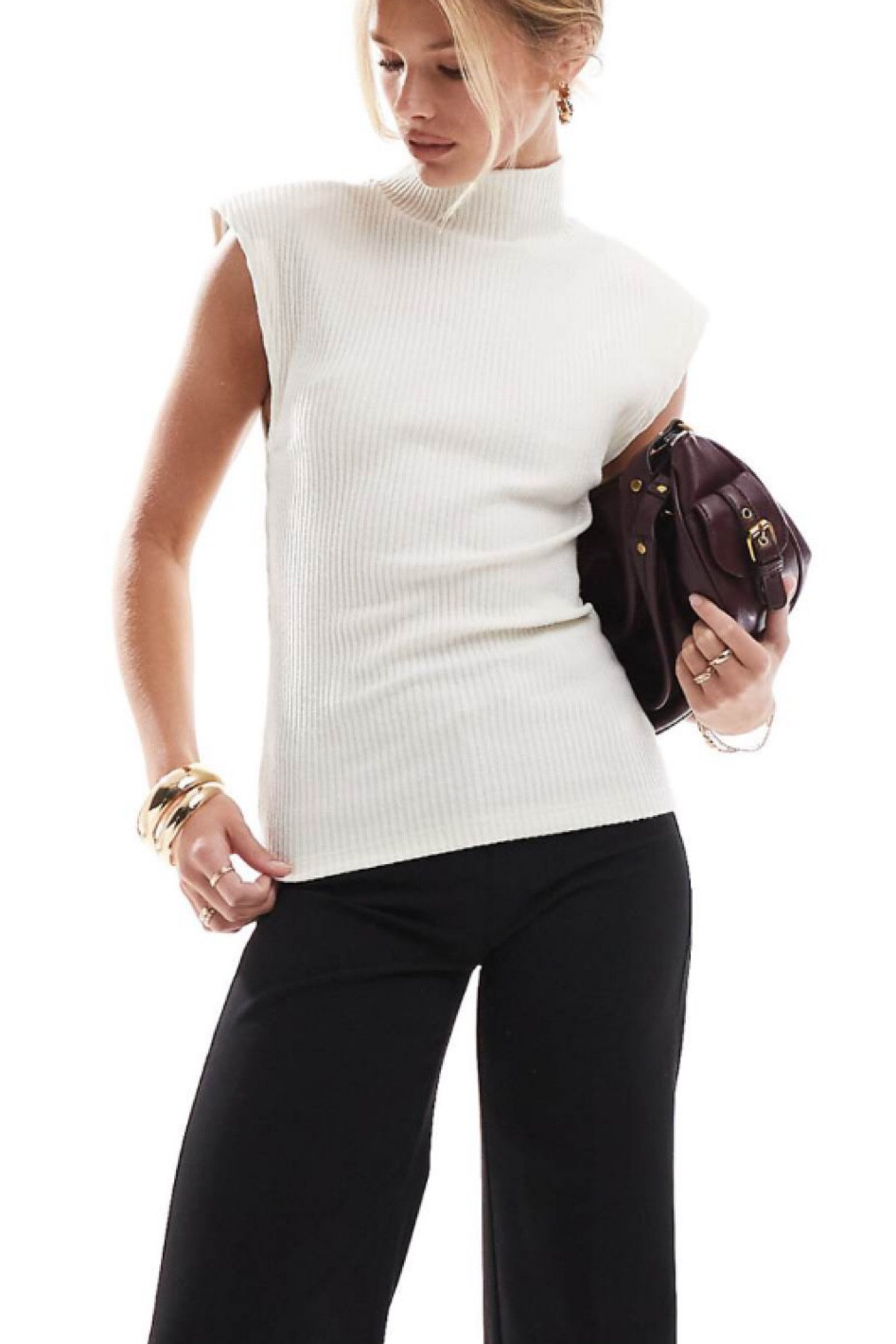Shoulder pad, turtle neck, ribbed top, modest top, autumn staples, capsule wardrobe




#FashionMonth #LTKautumn #LTKmodest