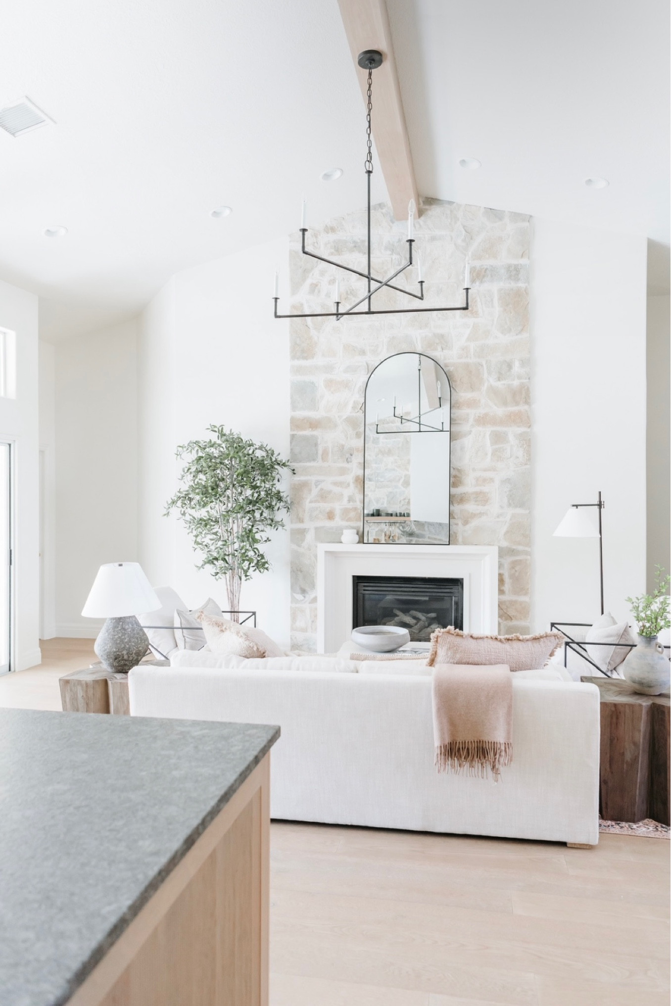 Never get sick of this view!! 

#livingroom #affordable #interiordesigner #familyroom #spring #summer #inspiration #home  

#LTKhome #LTKGiftGuide #LTKSeasonal
