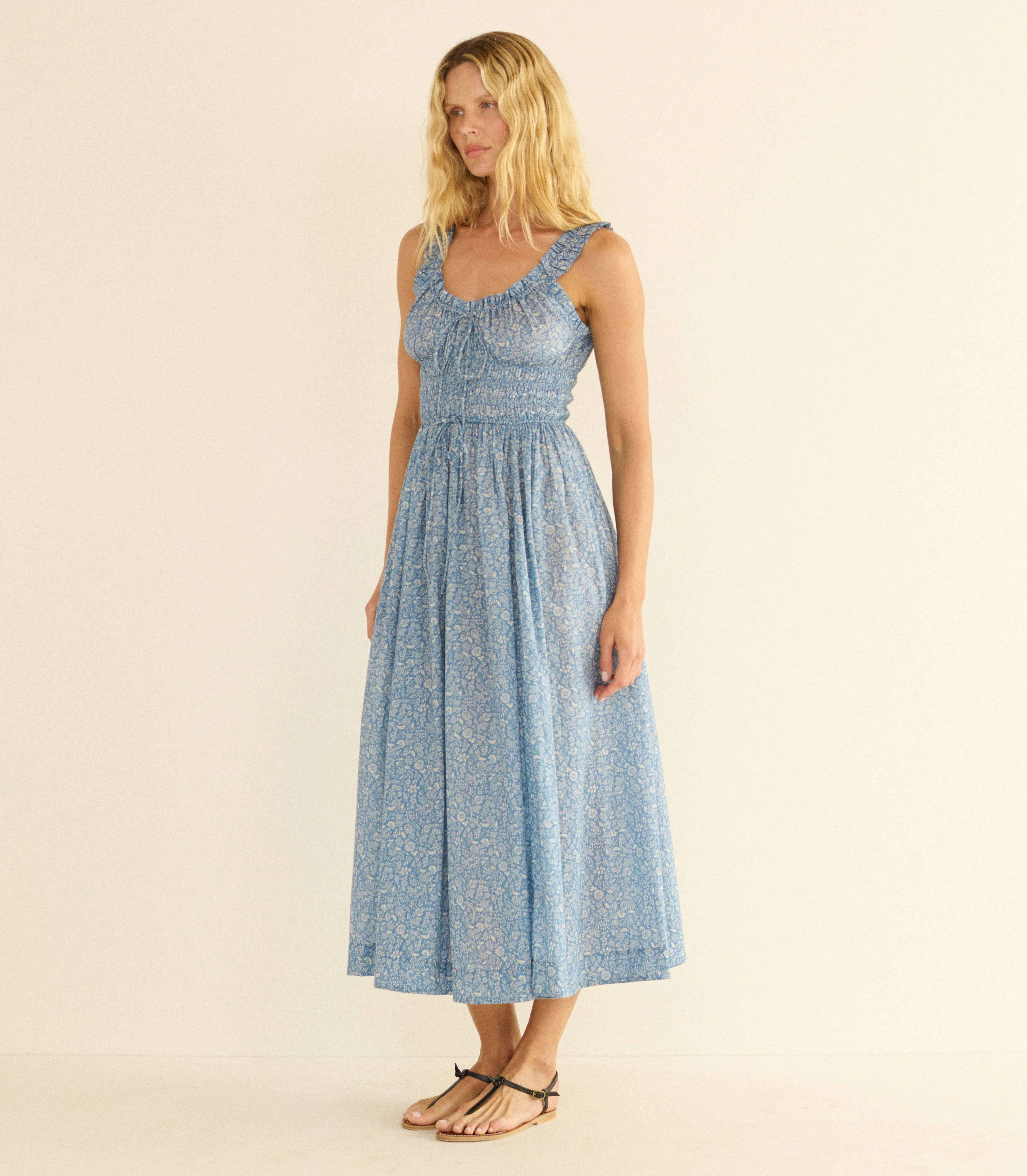 Emmaretta Dress - Blue Garden Bloom | D\u00d4EN | DOEN