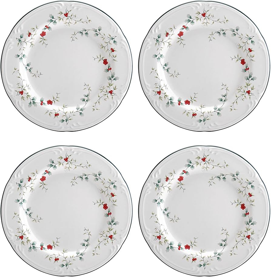 Pfaltzgraff Winterberry Salad Plates (8-Inch, Set Of 4), Green | Amazon (US)