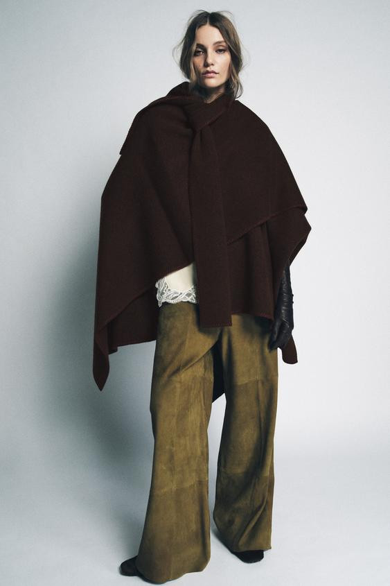 KNIT CAPE WITH CONTRASTING THREAD SCARF | Zara US