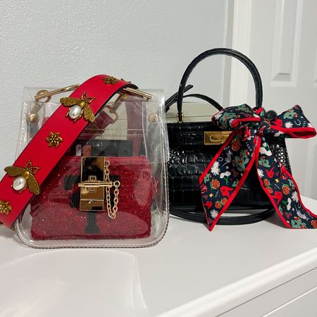 The game day handbag situation💕👜 love clearly handbags and a cute twilly tied around one of our fave mini bags! 

#LTKfindsunder100 #LTKitbag #LTKU