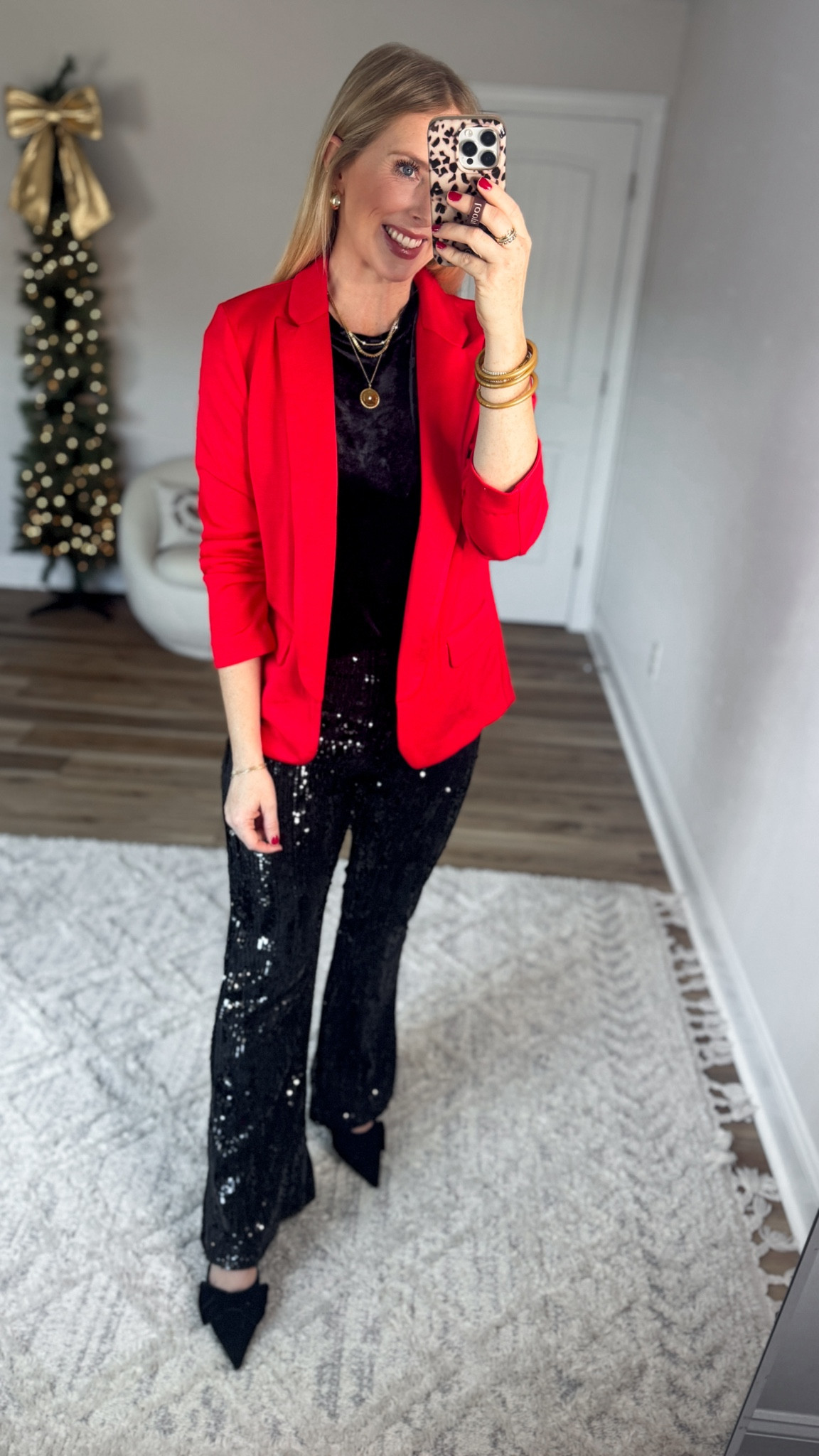 Daily try on, Walmart outfit, Walmart fashion, Walmart try on, holiday outfit, red scuba blazer, sequin pants, velvet tee

Small in all! 

#LTKFindsUnder50 #LTKHoliday