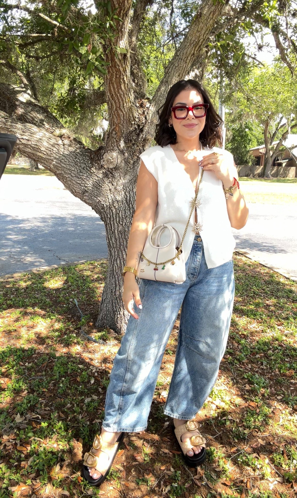 Outfit 
Top size small
Jena size 26

5”4 

#LTKootd