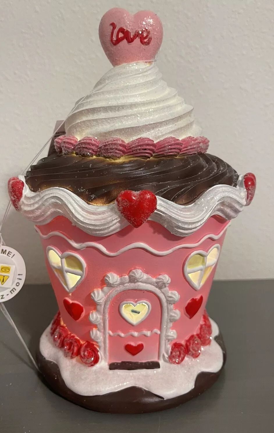 Love Cupcake Valentine's Day Light Up Sugared Cupcake Gingerbread House New | eBay US