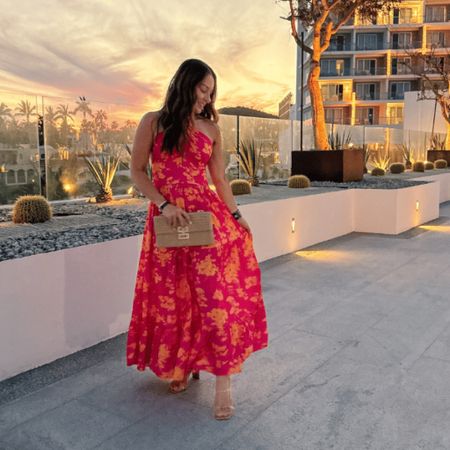 Floral Vacation Dress

For Cupshe items, use code HOLLYS15 for 15% off orders $65+ or HOLLYS20 for 20% off orders $109+

Vacation dress  Floral dress  Maxi dress  Resort wear  Resort style  Date night outfit  Dinner outfit inspo  Rattan clutch  Accessories 

#LTKSeasonal #LTKover40 #LTKstyletip
